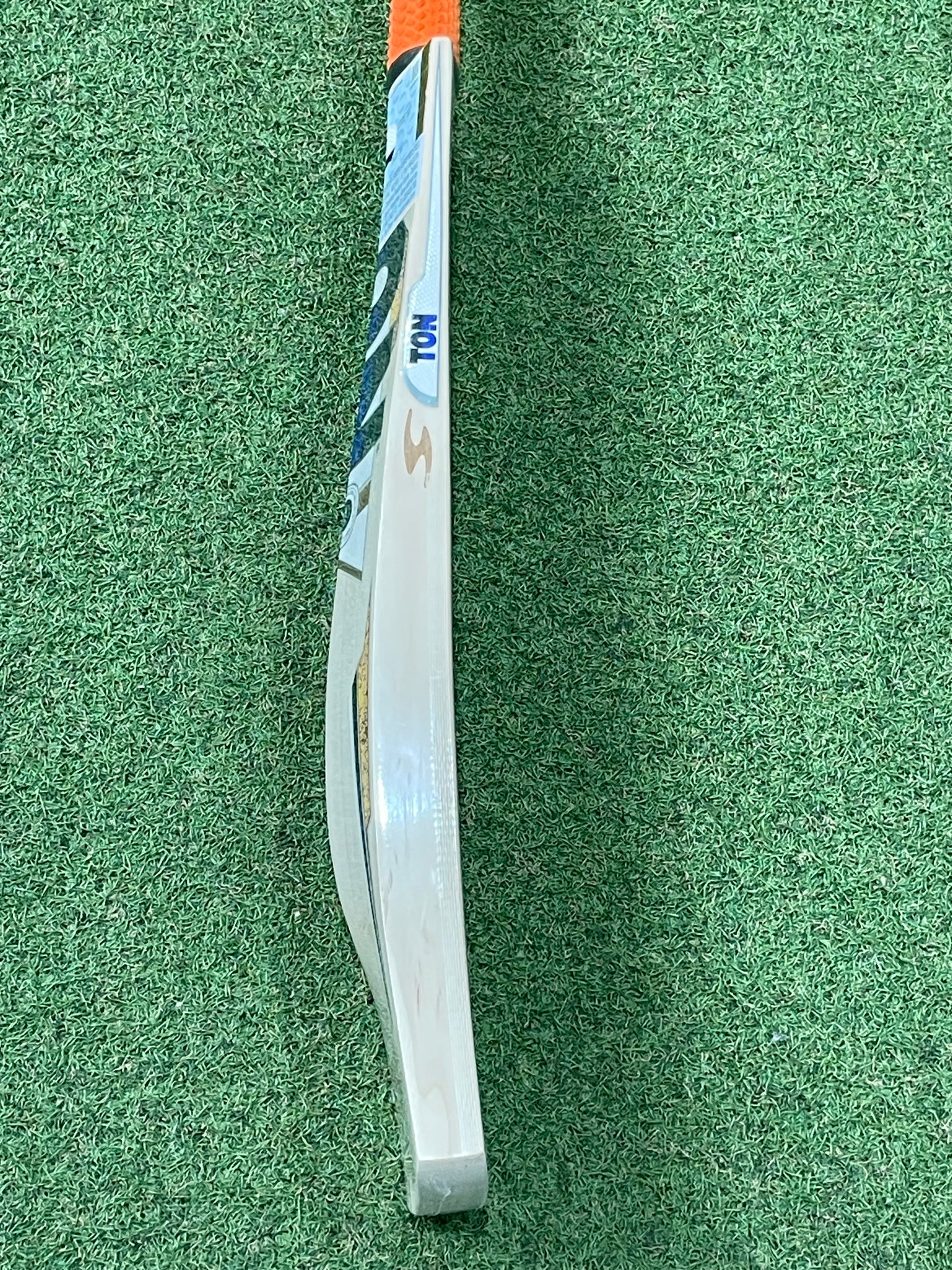 Ton Thala 5.0 Cricket Bat (2lb 8oz)