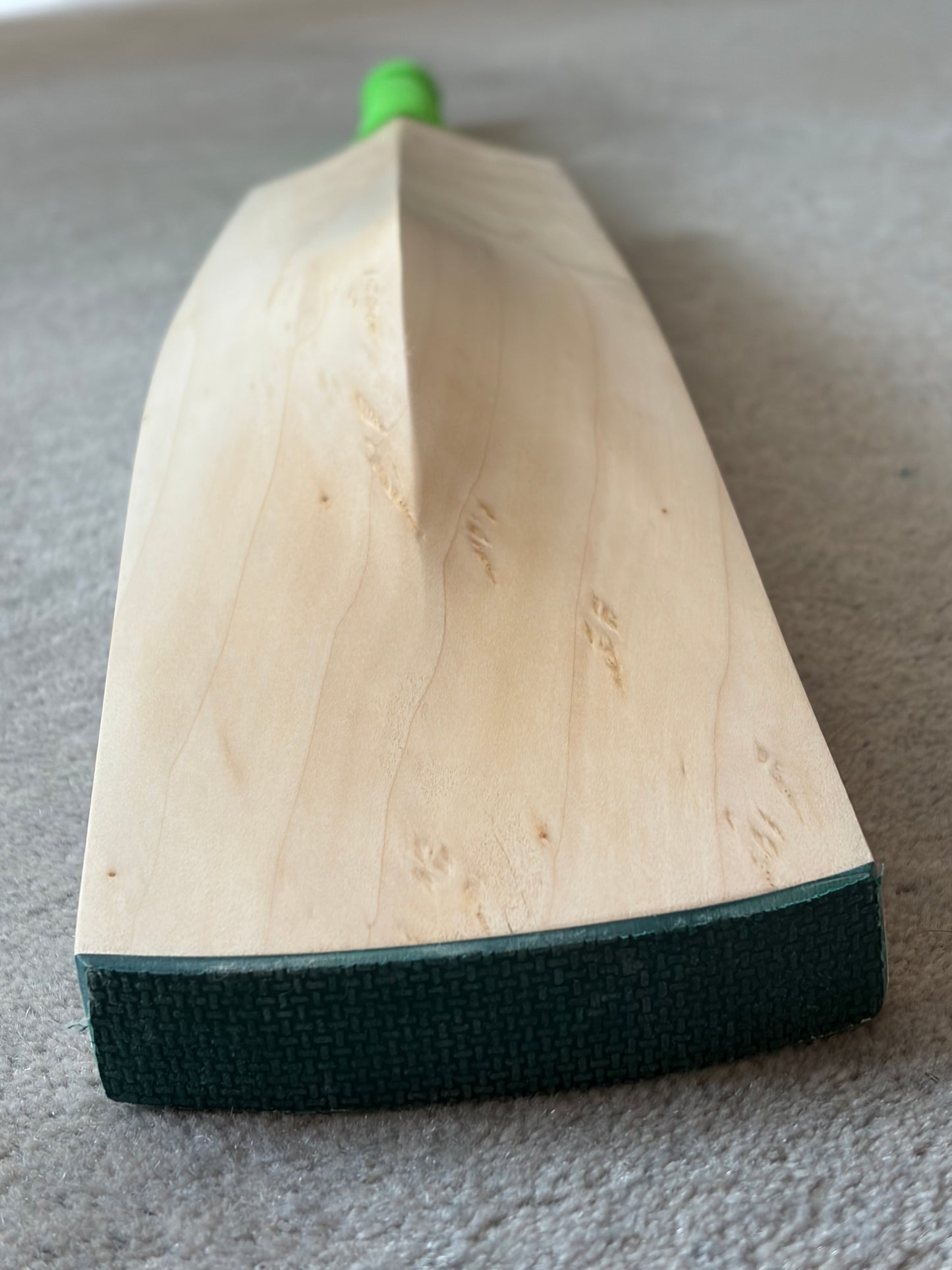 Plain High Grade UK Made Cricket Bat (2lb 11oz)