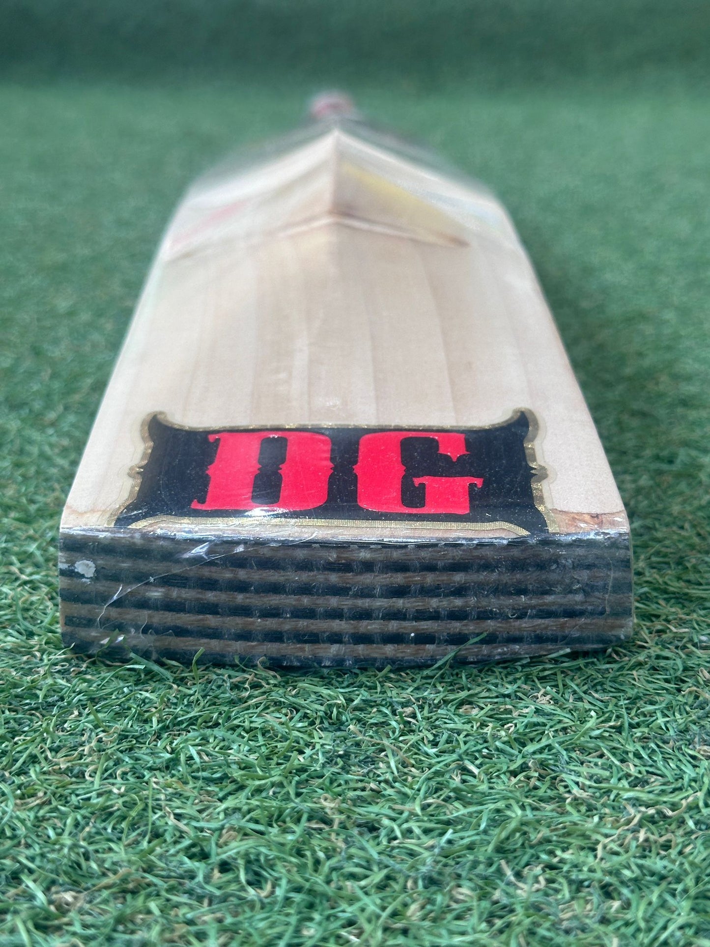 CA Dragon Laminate Cricket Bat (2lb 11oz)