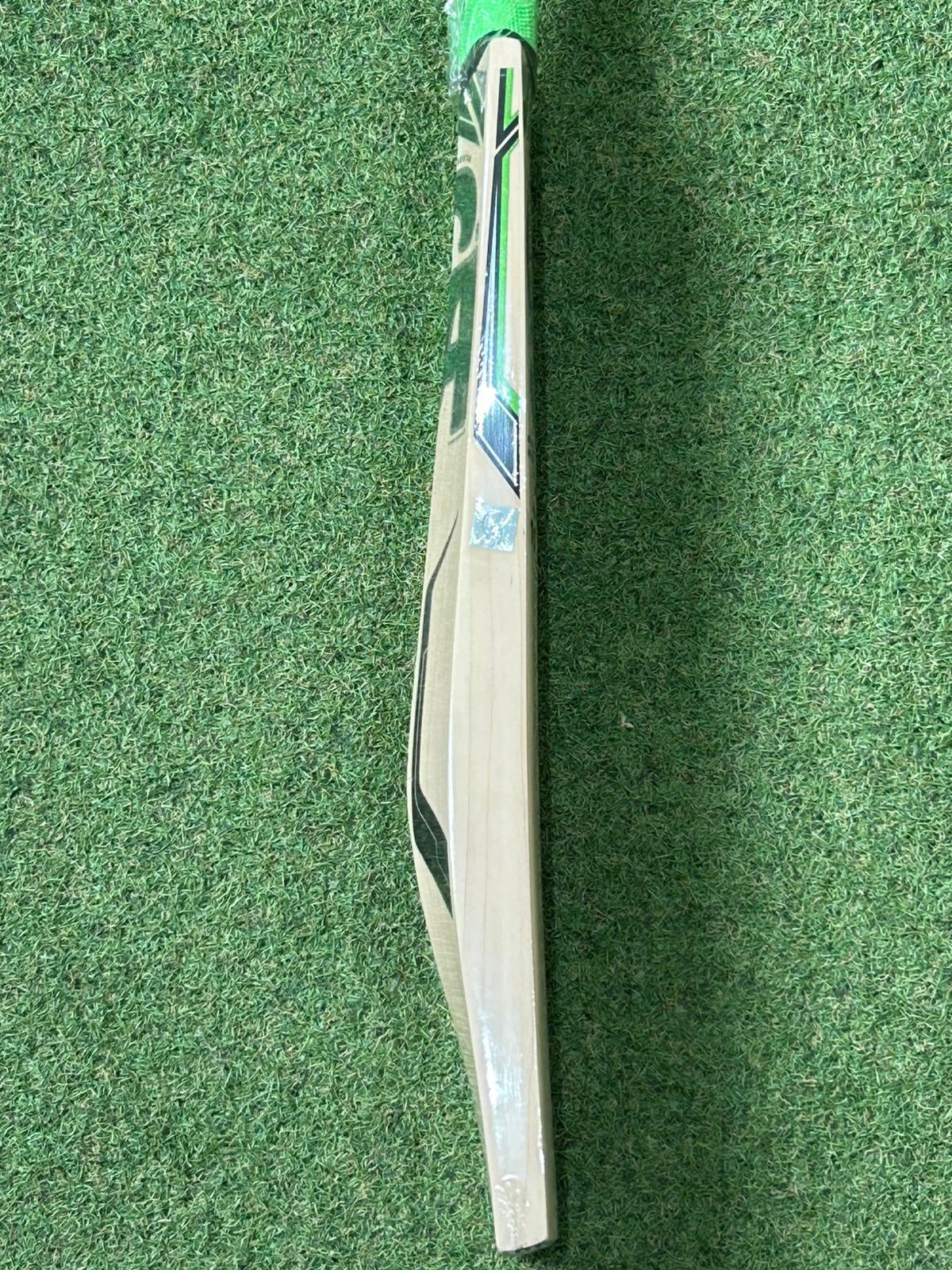 CA BA56 Harrow Junior Cricket Bat (2lb 5oz)