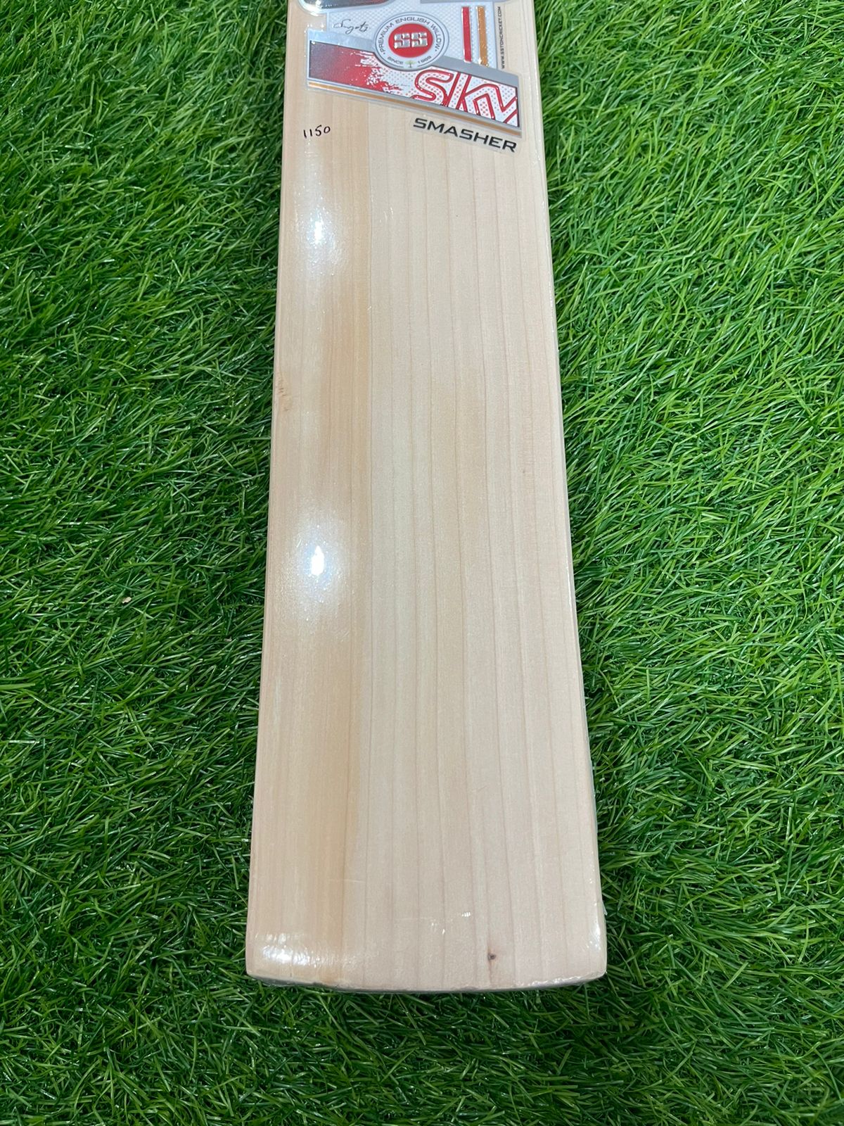 SS Ton Sky Smasher Cricket Bat (2lb 8oz)