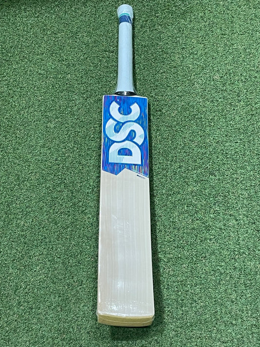 DSC Blu 500 Cricket Bat (2lb 8oz)