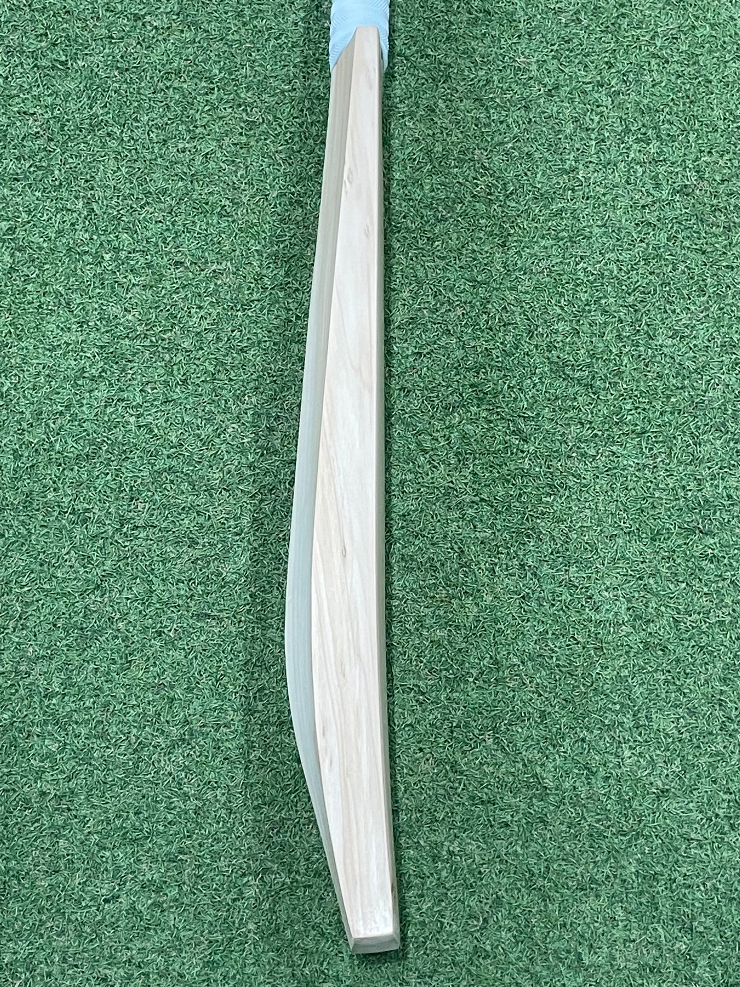 Plain Sachin Tendulkar Profile Cricket Bat (2lb 9oz)