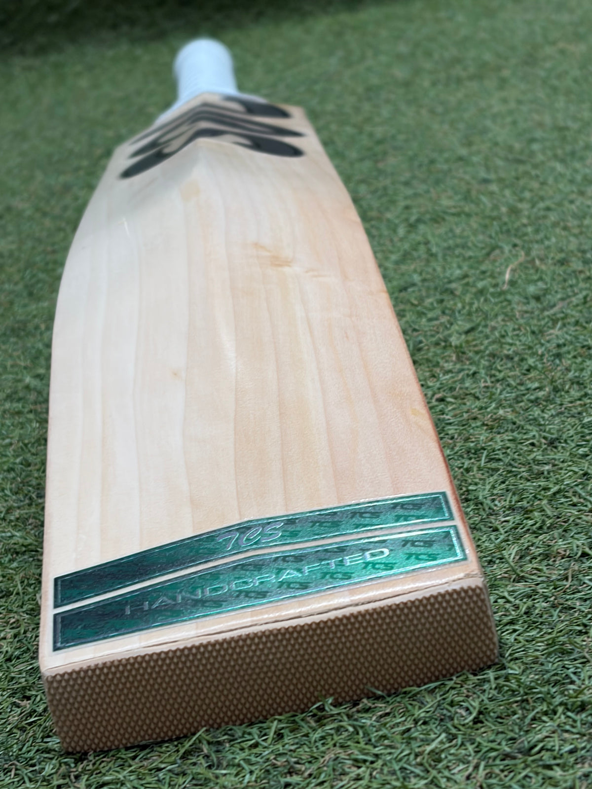 TCS Emerald Cricket Bat (2lb 10oz)