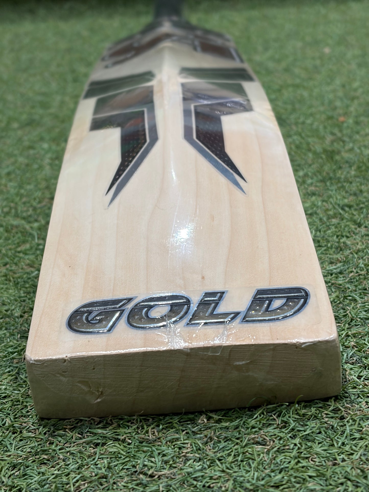 CA Gold 18000 Cricket Bat (2lb 8oz)