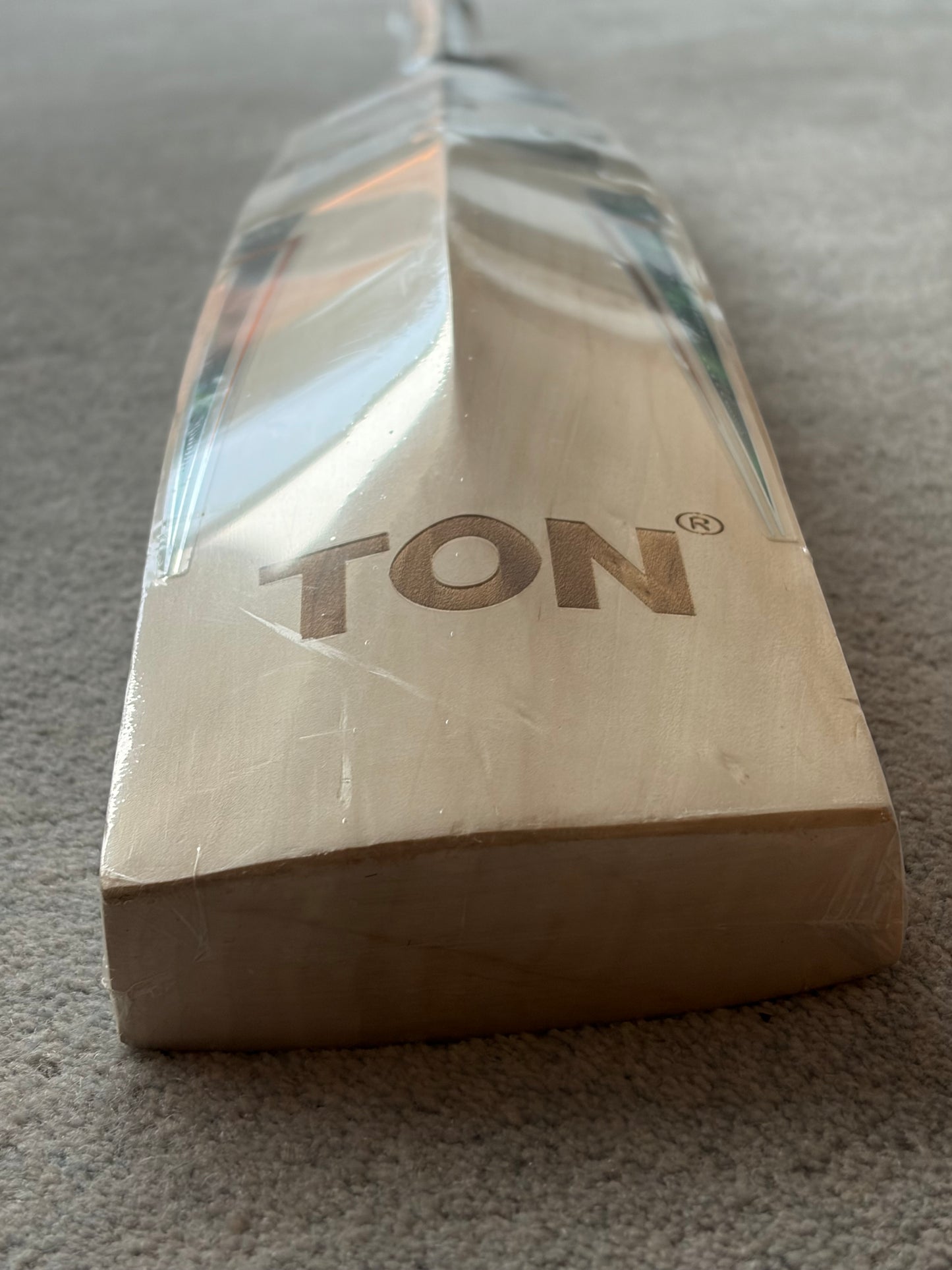 SS Ton Sir Richards Cricket Bat (2lb 7oz)