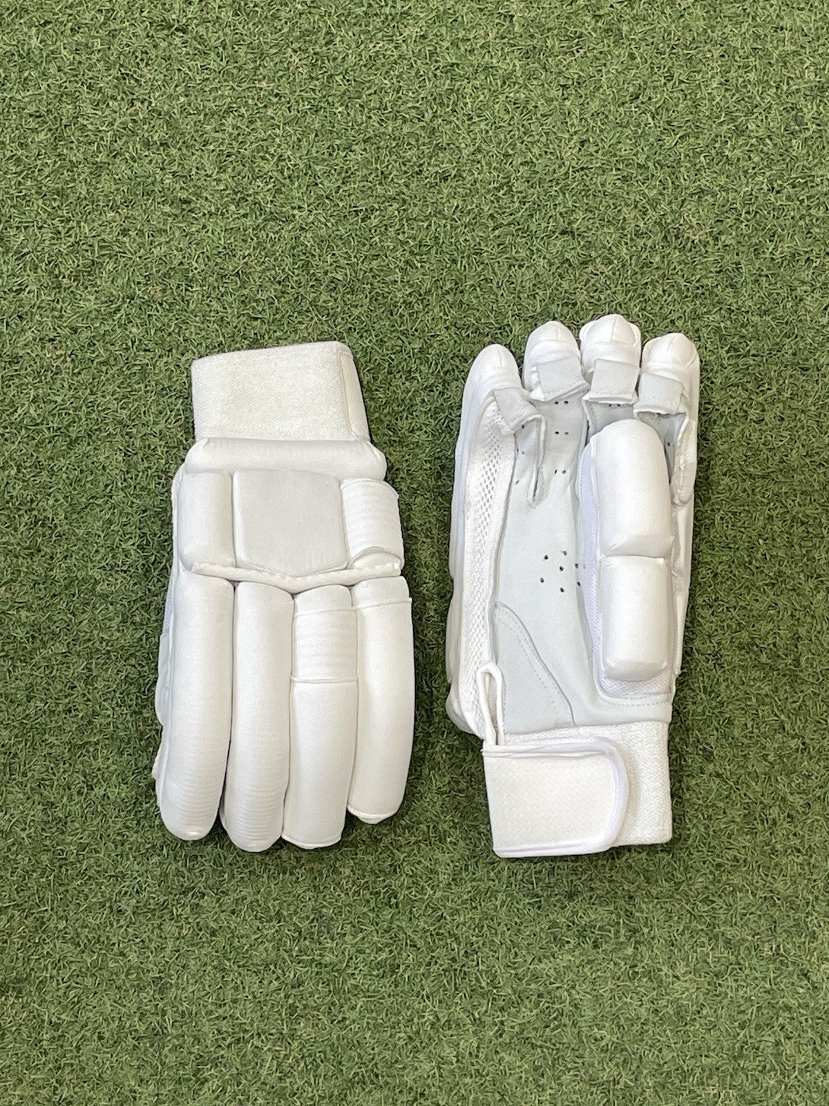 Unbranded Batting Gloves III - Brand New - Right Hand Large Men's Size