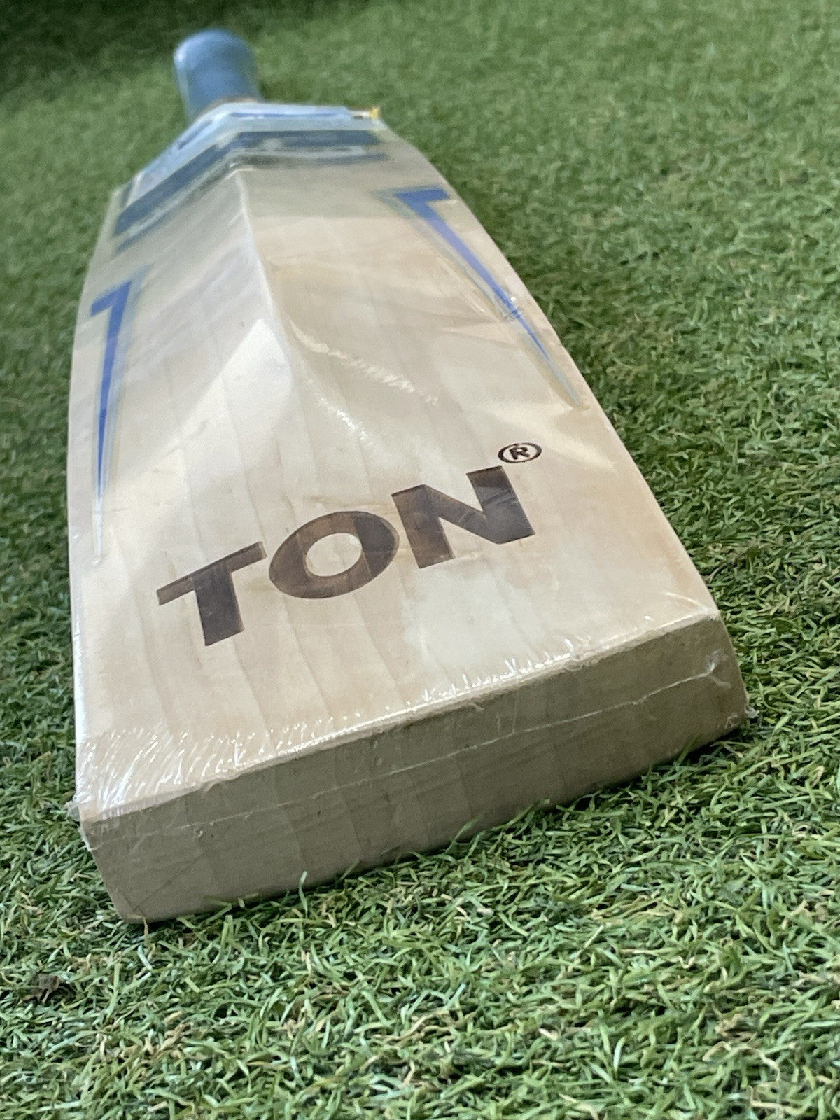 SS Custom Harrow Junior Cricket Bat - Brand New - 2lb 5oz - Stunning