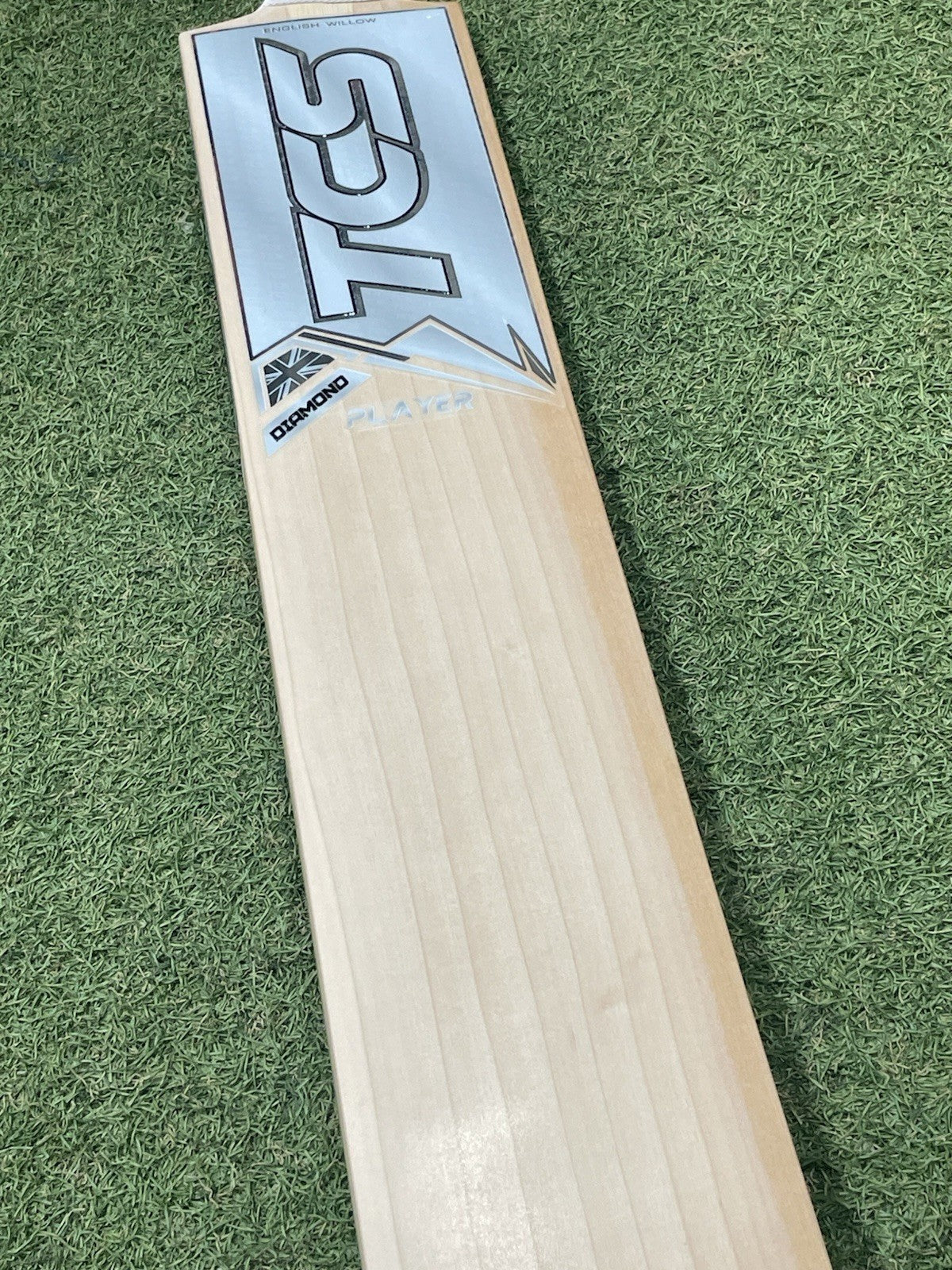 TCS Diamond Player Cricket Bat - Brand New - 2lb 8oz - Short Blade Long Handle
