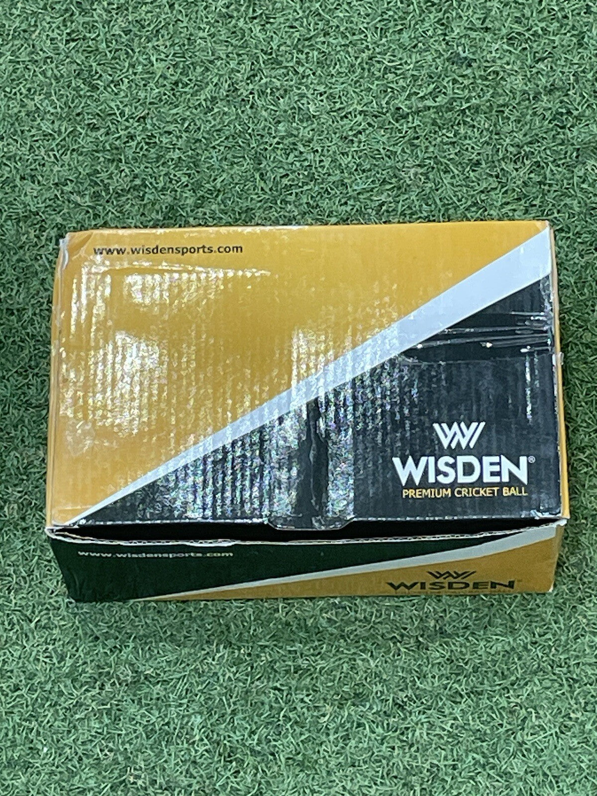 Wisden Match Special Red Cricket Balls - Box Of 6 Balls - 156grams - 5.5oz