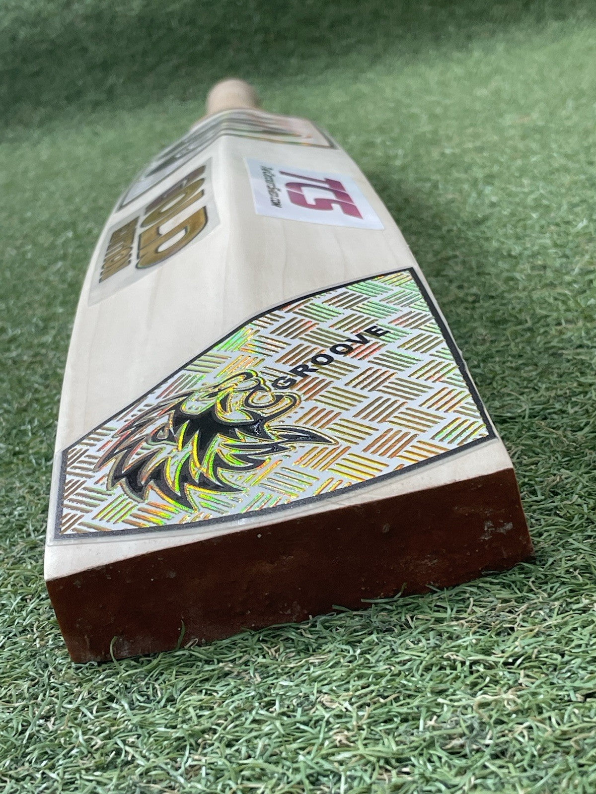 Cricket Groove Gold Edition Cricket Bat - Brand New - 2lb 9oz - Exclusive !