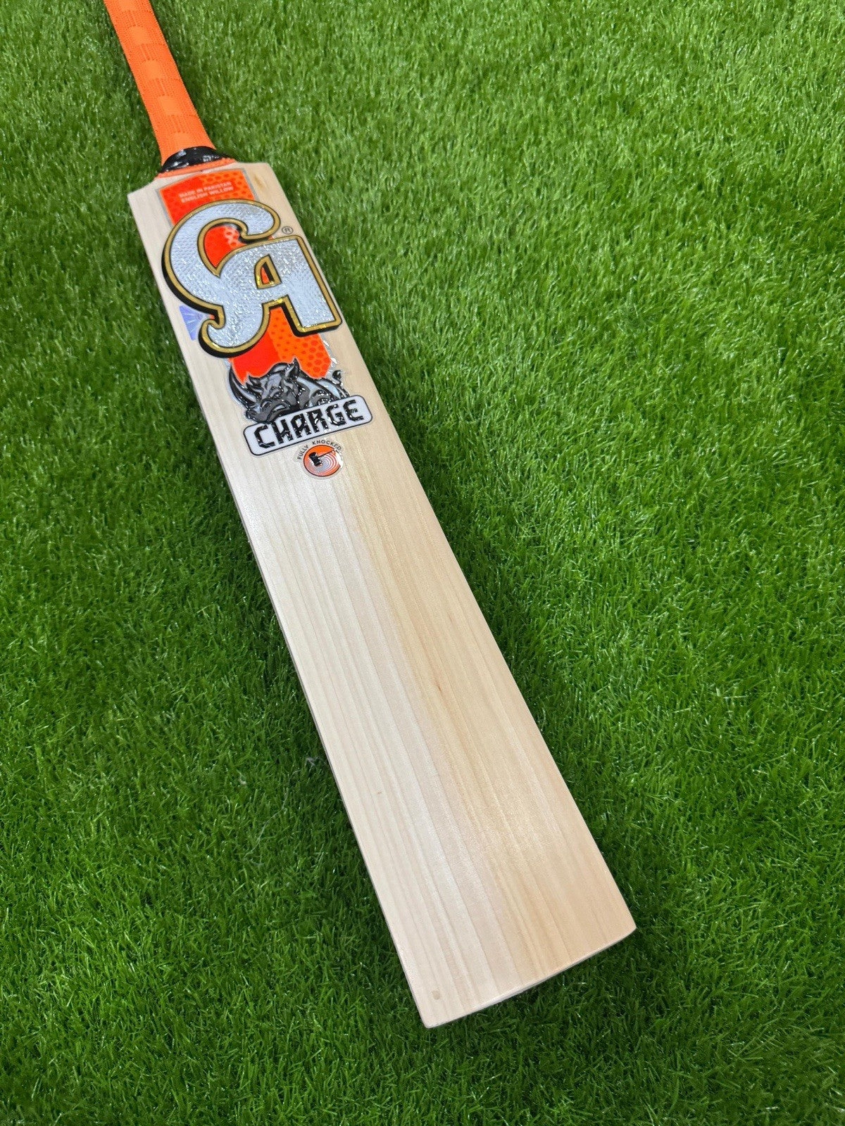 CA Charge Cricket Bat - Brand New - 2lb 9oz - Lovely Grains! First One On eBay!