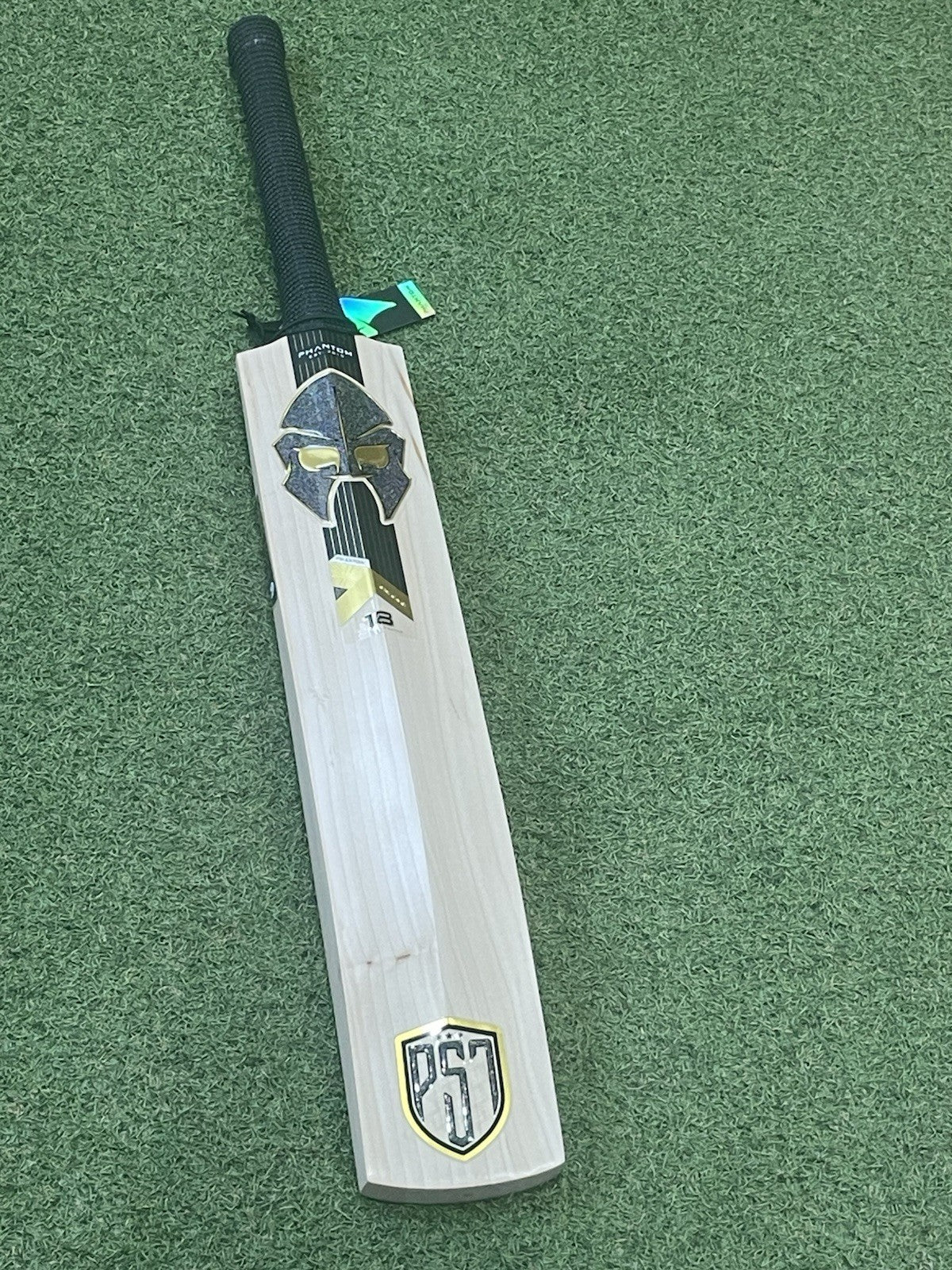 Phantom Player Series VK18 Pro-R Cricket Bat - 2lb 8oz - Brand New!