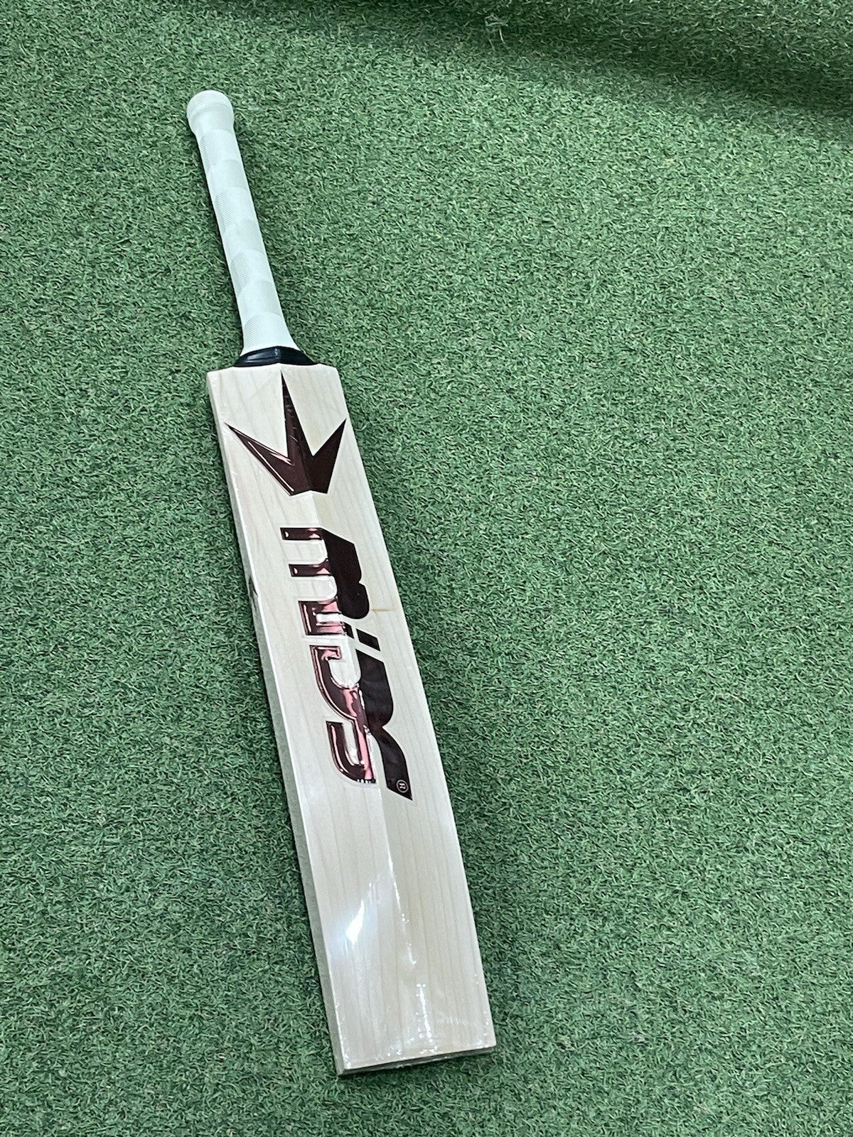 Mids Royal Cricket Bat - Brand New - 2lb 10oz - Excellent Ping! Players Willow!