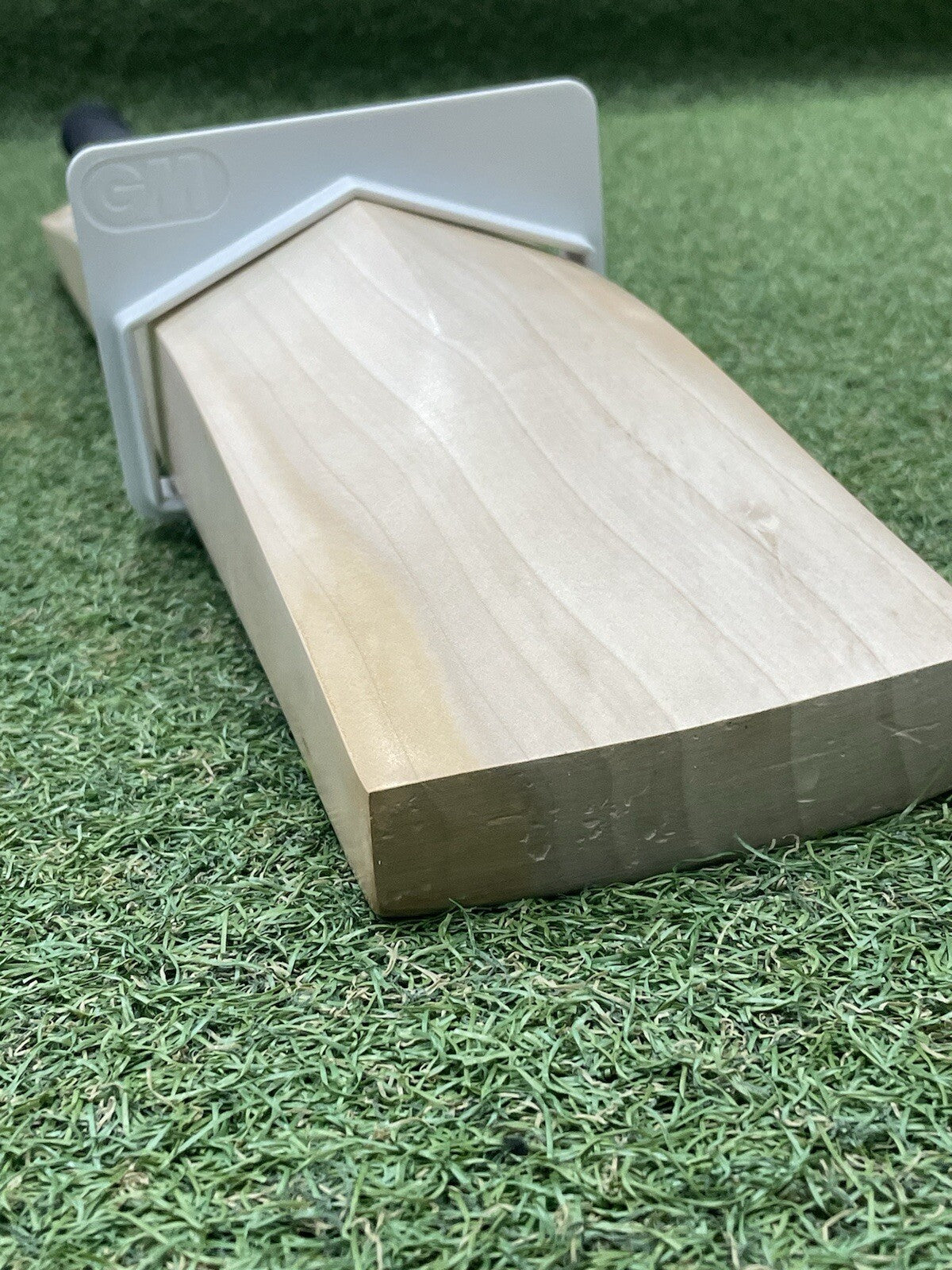 SS Ton Plain Pro Player Cricket Bat - Brand New - 2lb 11oz - Massive Profile