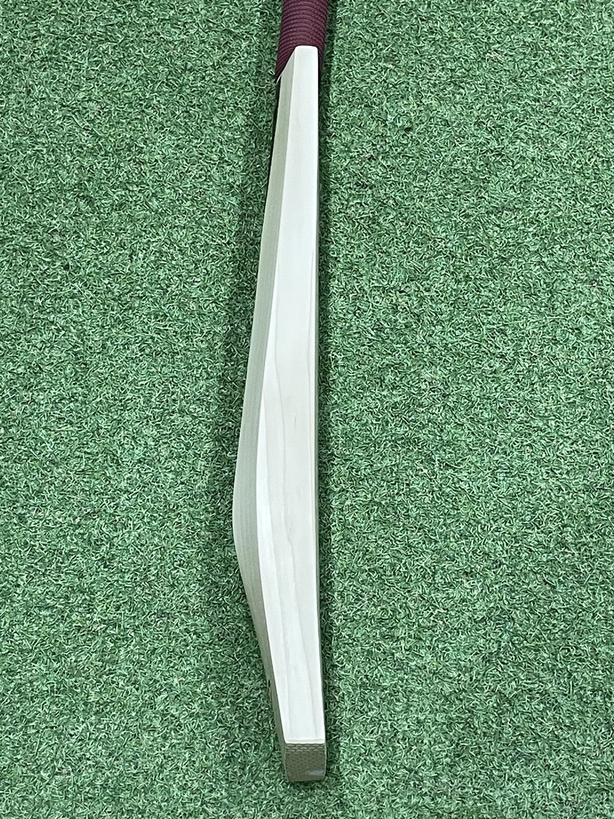 CP Pro Cricket Bat - Brand New - 2lb 8oz - Lovely Ping! Clean Sap Wood!