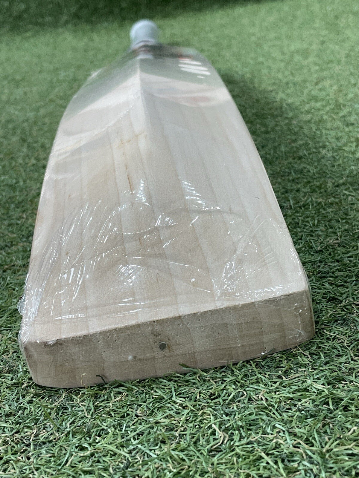 KG Slayer Cricket Bat - Brand New - 2lb 11oz - Sachin Tendulkar Profile!