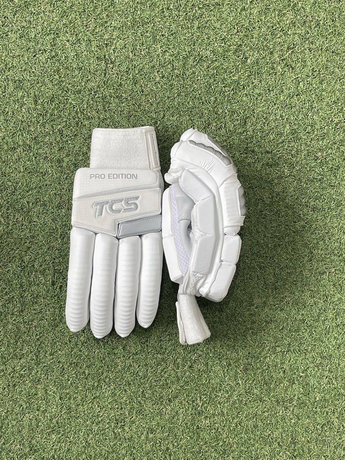 TCS Pro Edition Batting Gloves - Brand New - Right Hand Men's Size