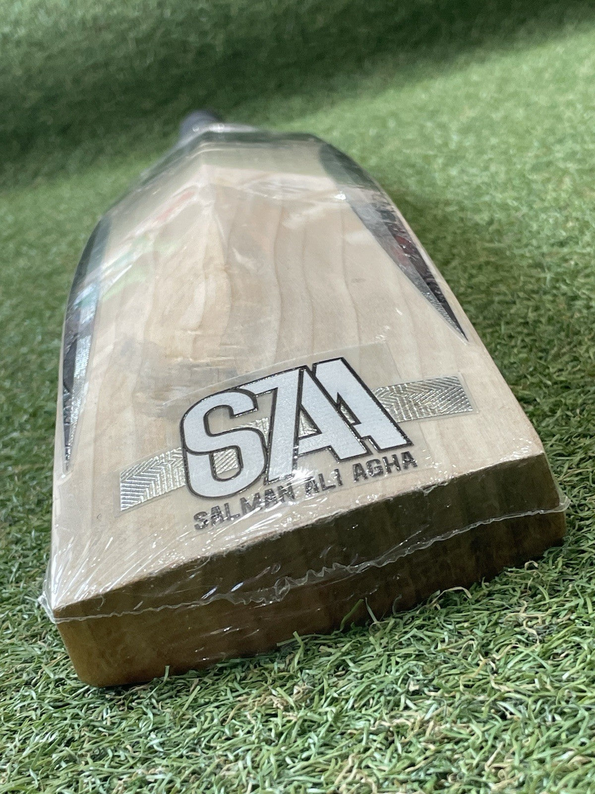 MB Malik MBS Salma Ali Agha Cricket Bat - Brand New - 2lb 11oz - Full Profile!
