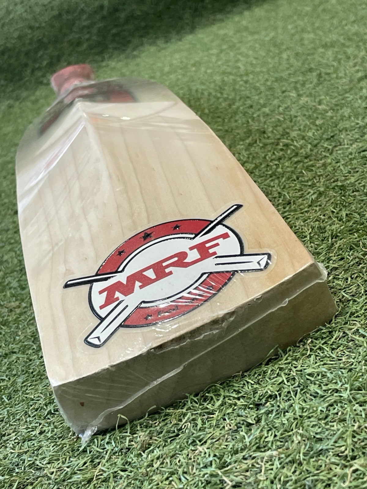 MRF VK Run Machine Cricket Bat - Brand New - 2lb 9oz - Lovely Balance !