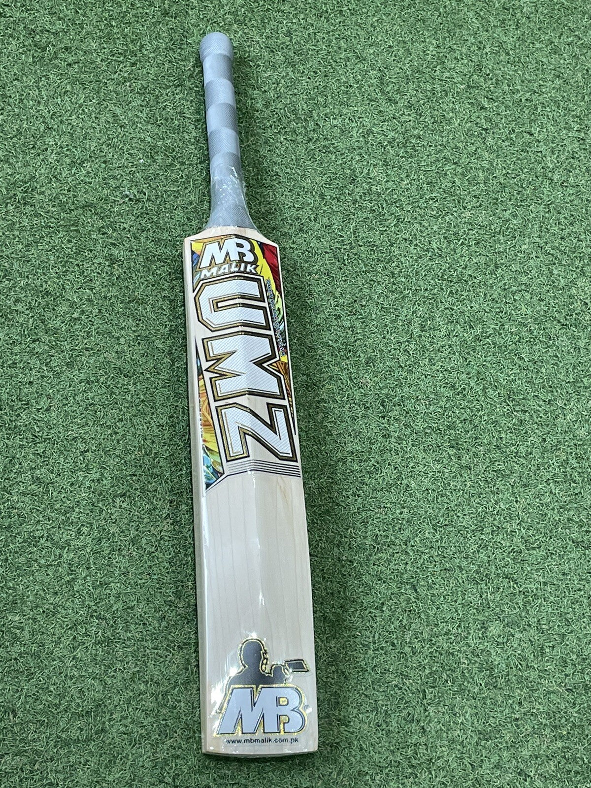 MB Malik KG Pro 1.0 Cricket Bat - Brand New - 2lb 10oz - Lovely Grains