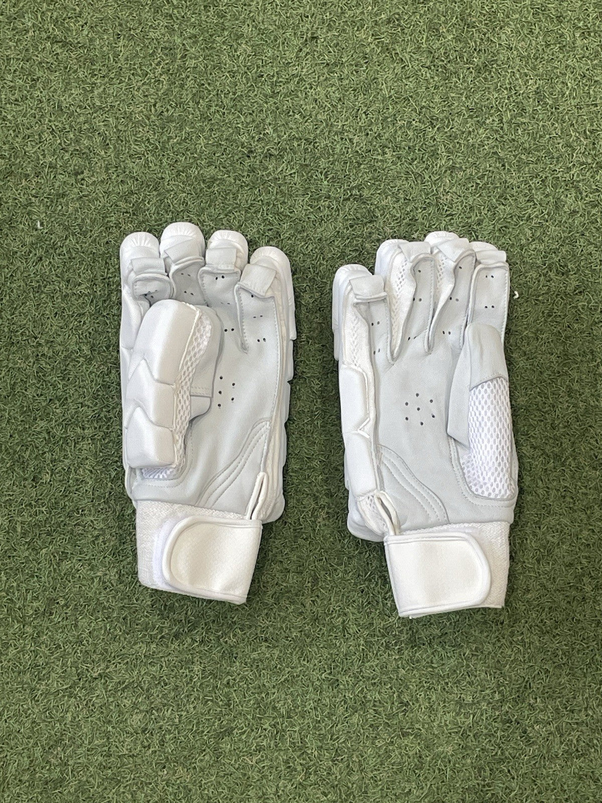Unbranded TCS Batting Gloves - Brand New - Left Hand Men's Size