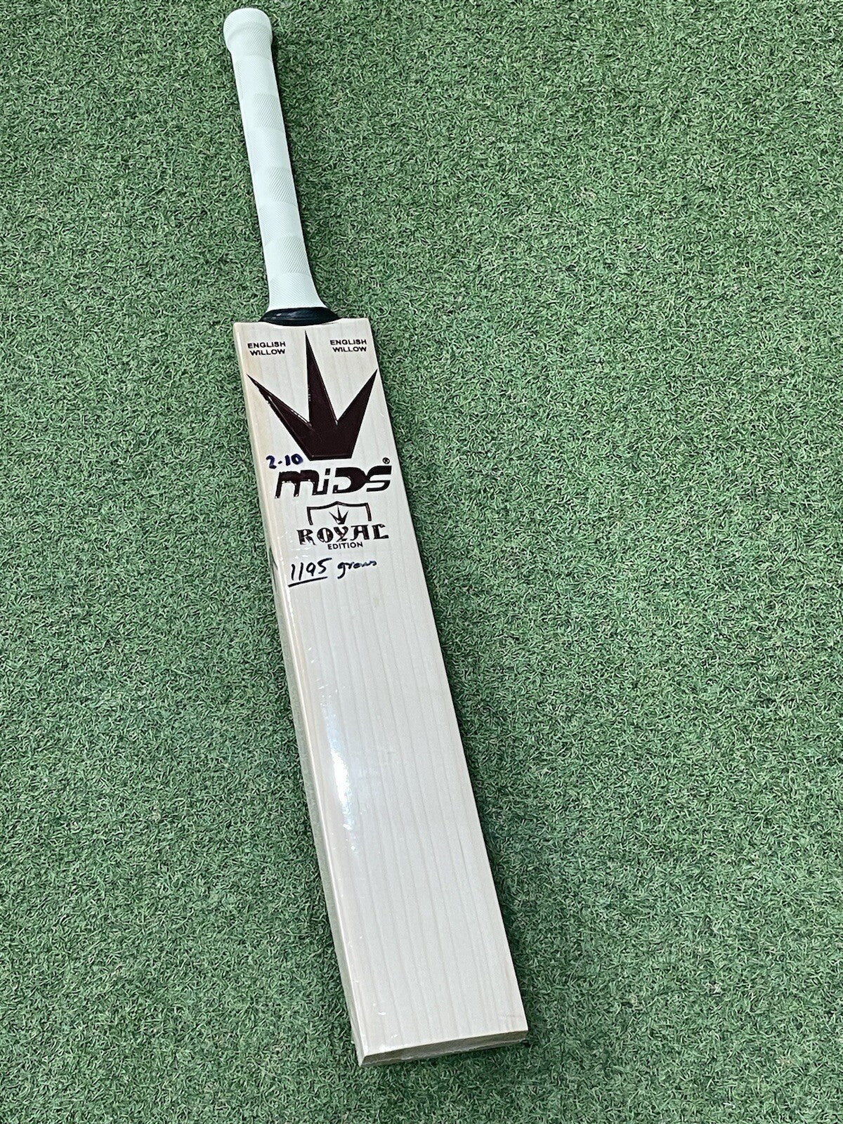 Mids Royal Cricket Bat - Brand New - 2lb 10oz - Excellent Ping! Players Willow!