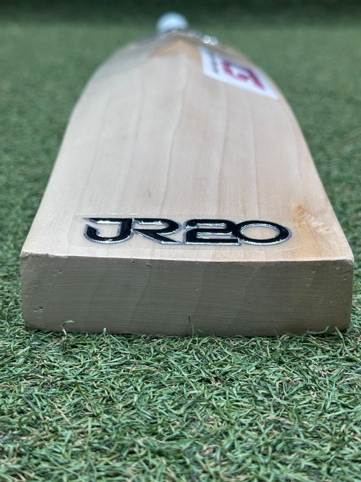 CA JR20 Butterfly Cricket Bat (2lb 8oz)
