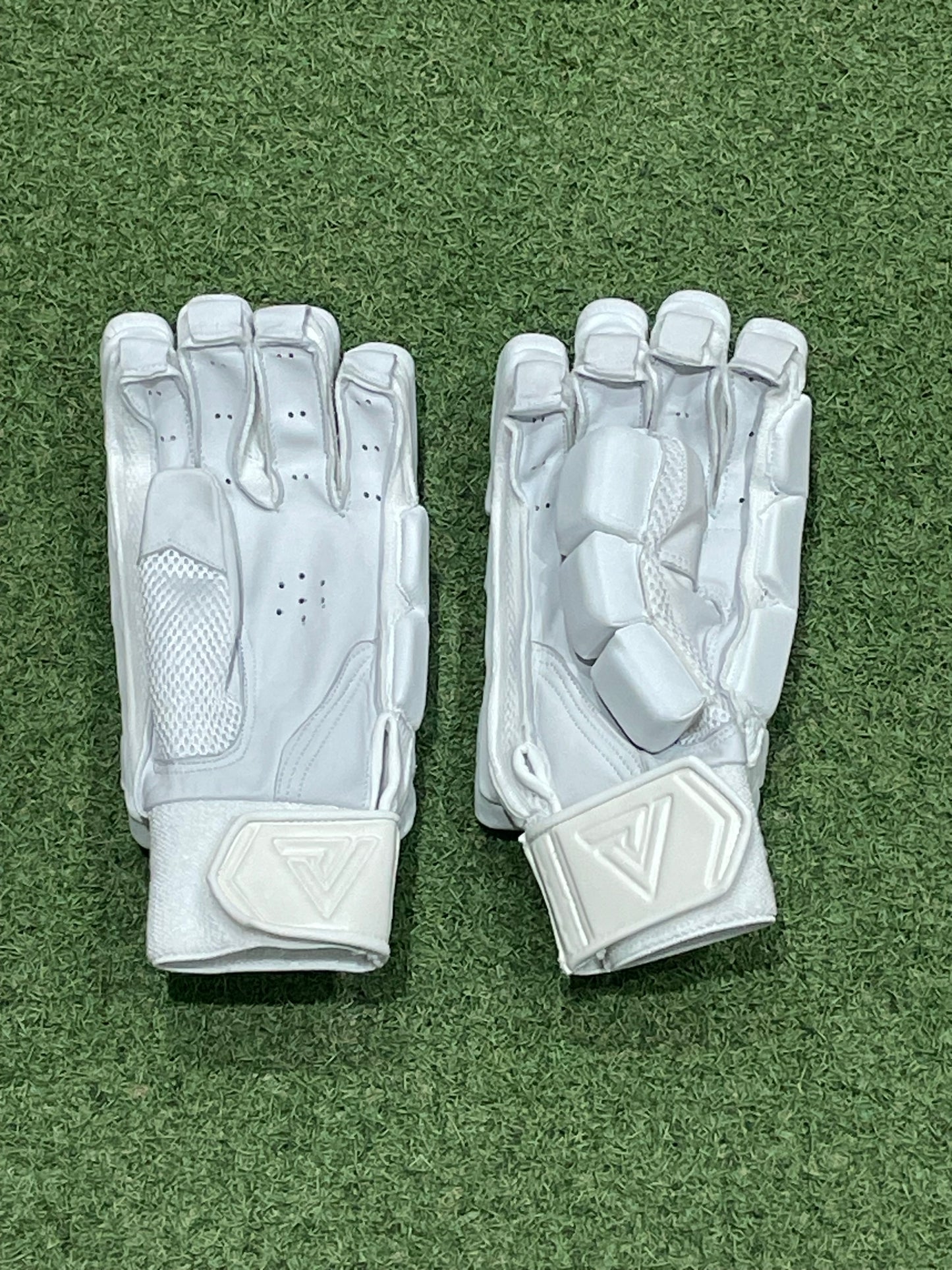 Vader Sports Players Batting Gloves