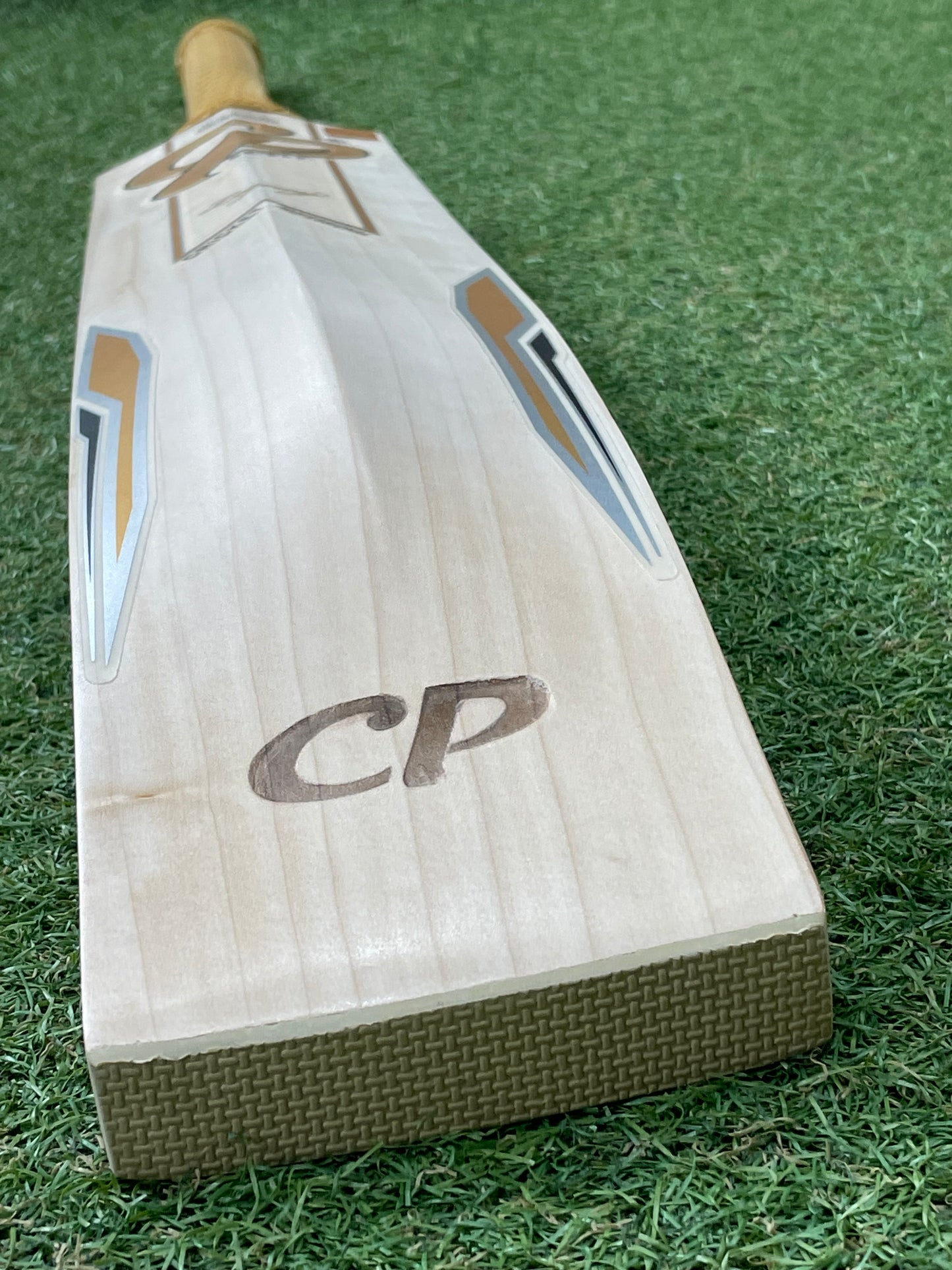 CP Legacy Cricket Bat (2lb 10oz)