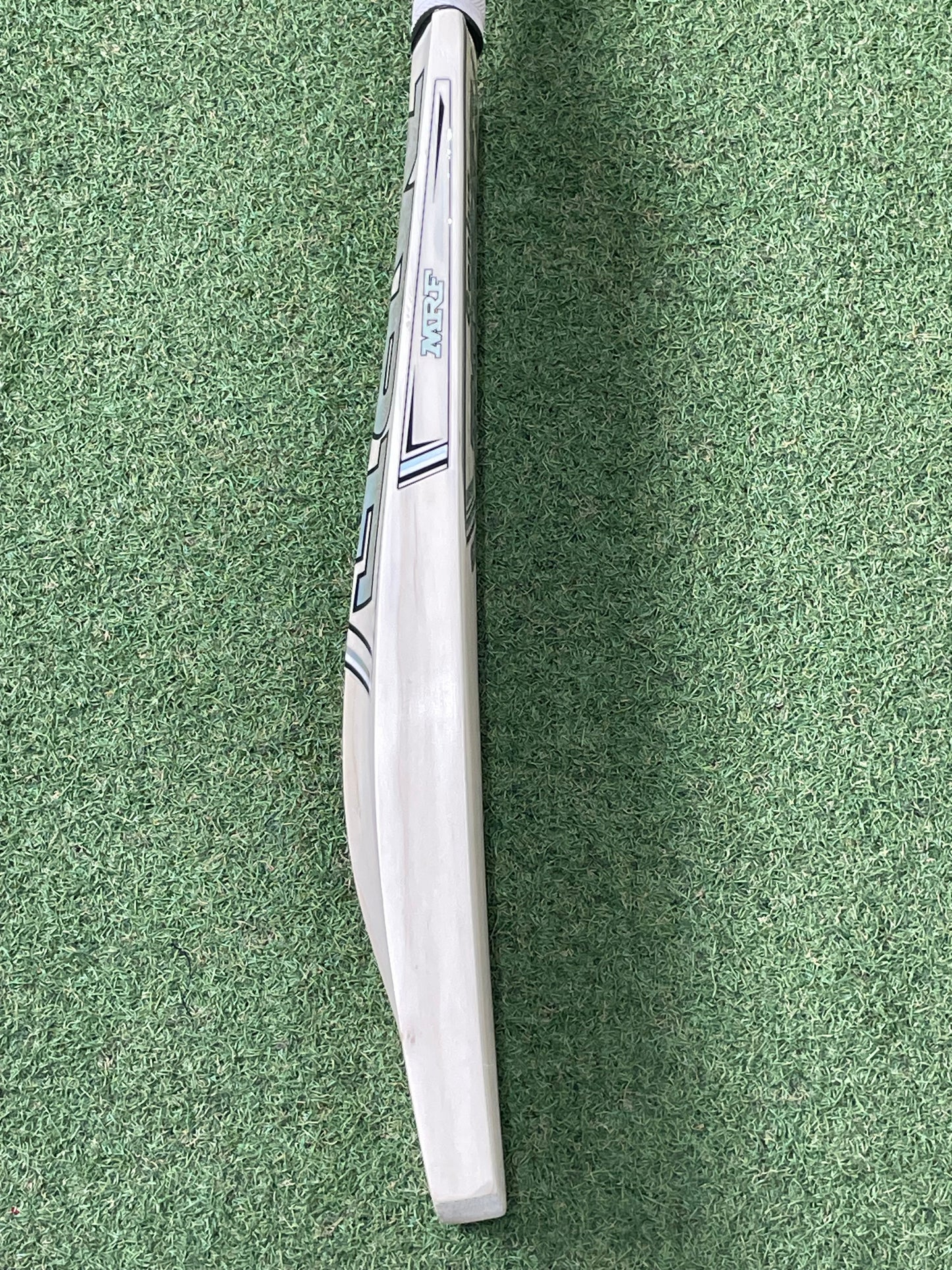MRF VK18 Silver Cricket Bat (2lb 10oz)