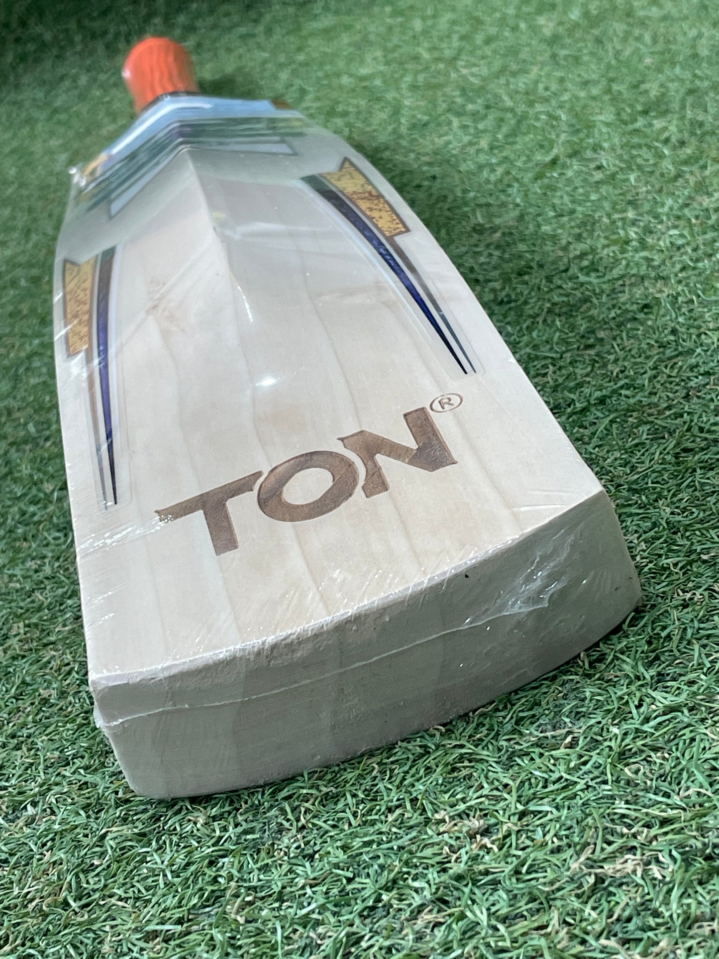 Ton Thala 5.0 Cricket Bat (2lb 8oz)