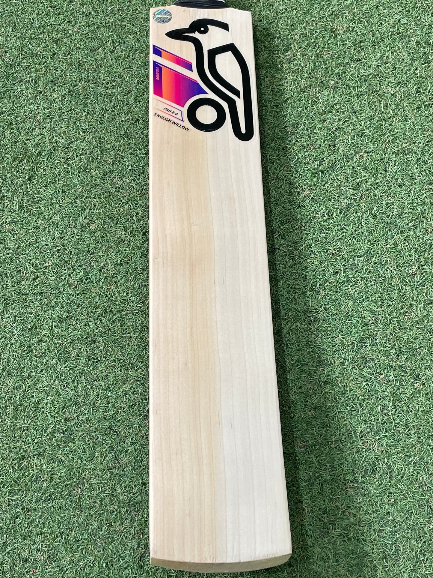 Kookaburra Aura Pro 2.0 Cricket Bat (2lb 9oz)