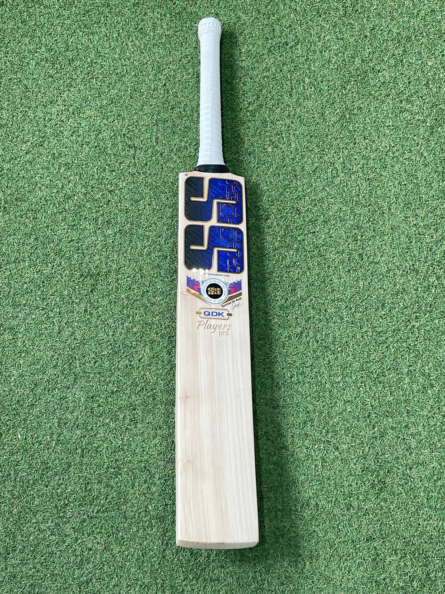SS Ton Players Pro QDK Cricket Bat (2lb 10oz)