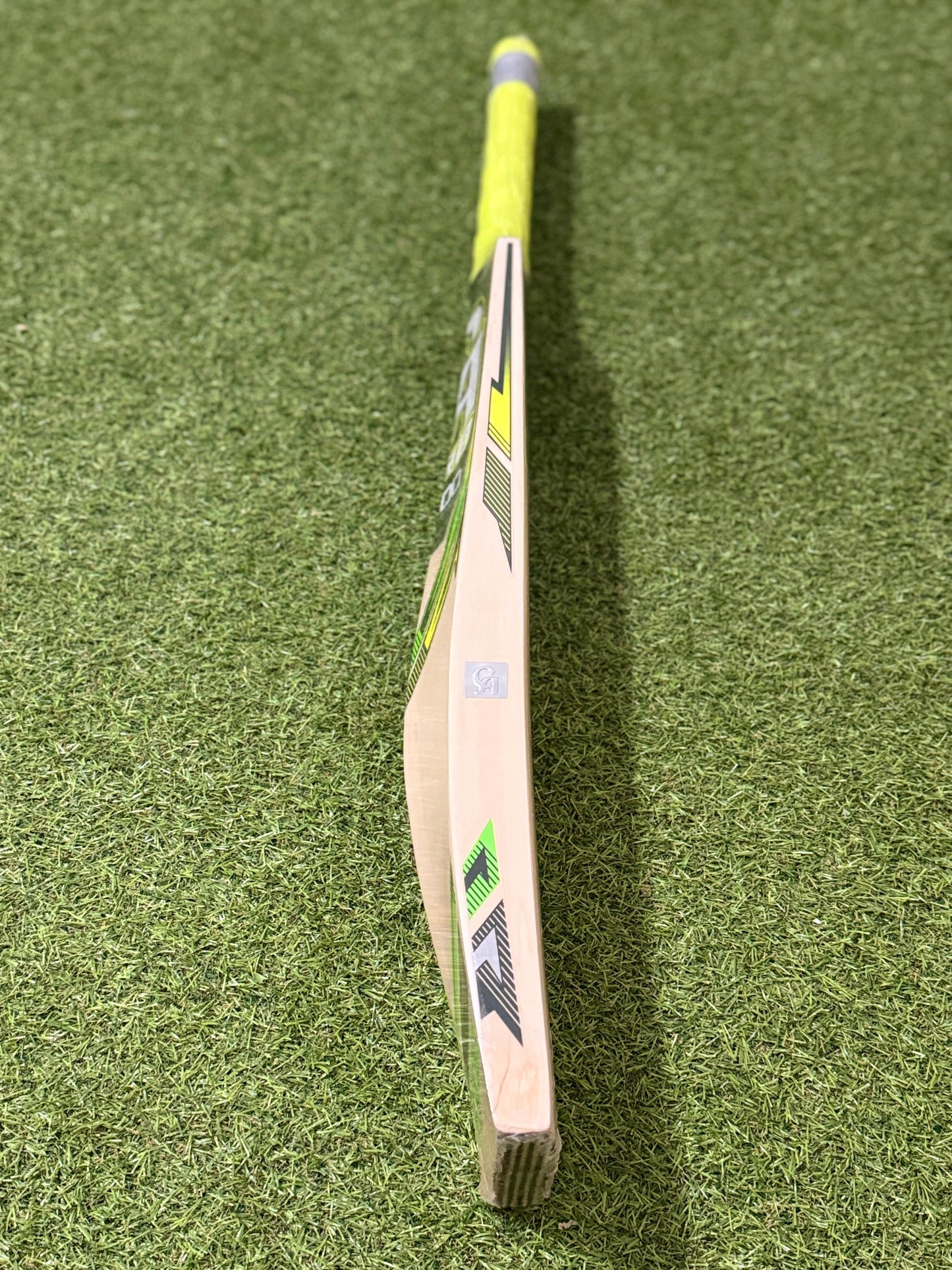 CA Pro 8000 Cricket Bat (2lb 10oz)