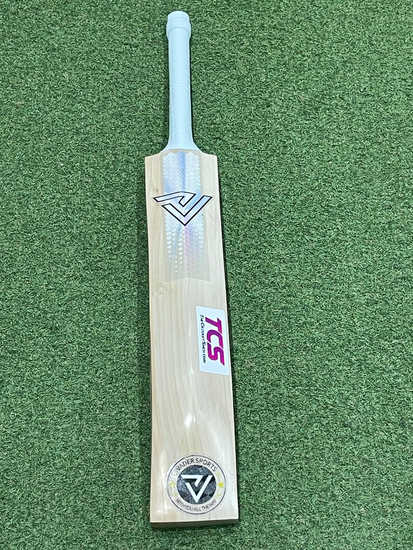 Vader Sports Silver Edition Long Blade Cricket Bat (2lb 10oz)