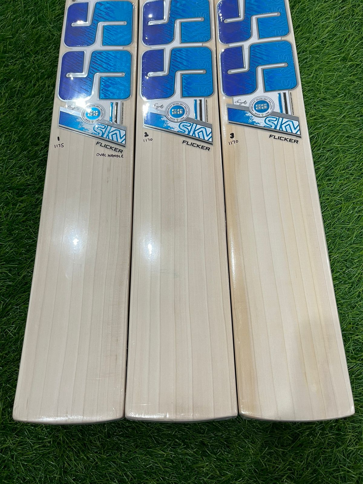 SS Ton Sky Flicker Cricket Bat (2lb 9oz)