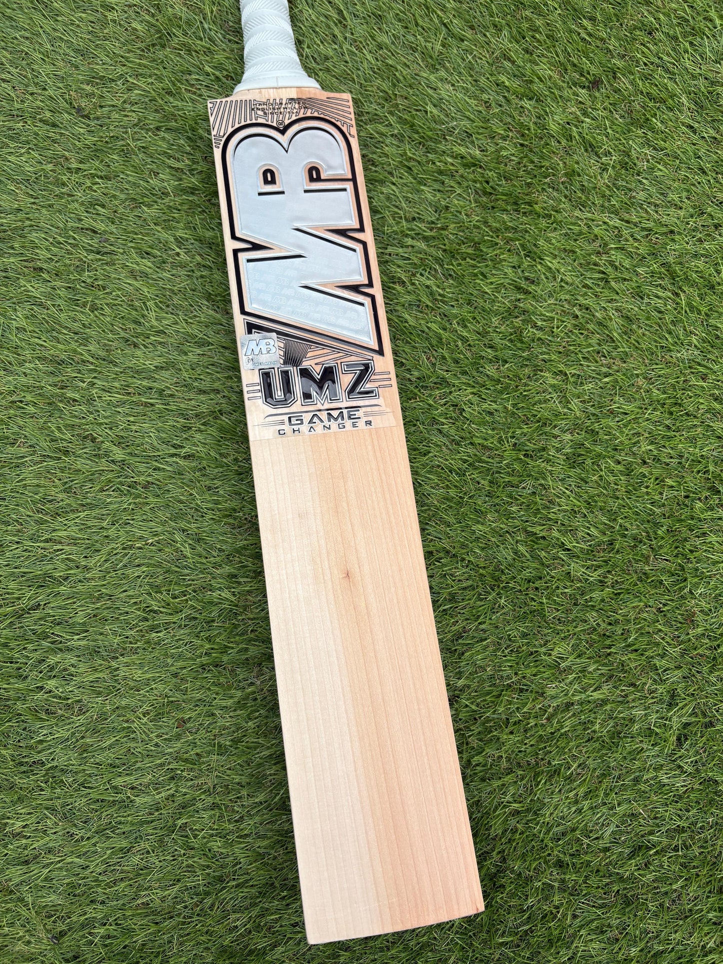 MB Malik Game Changer Players Cricket Bat (2lb 11oz)