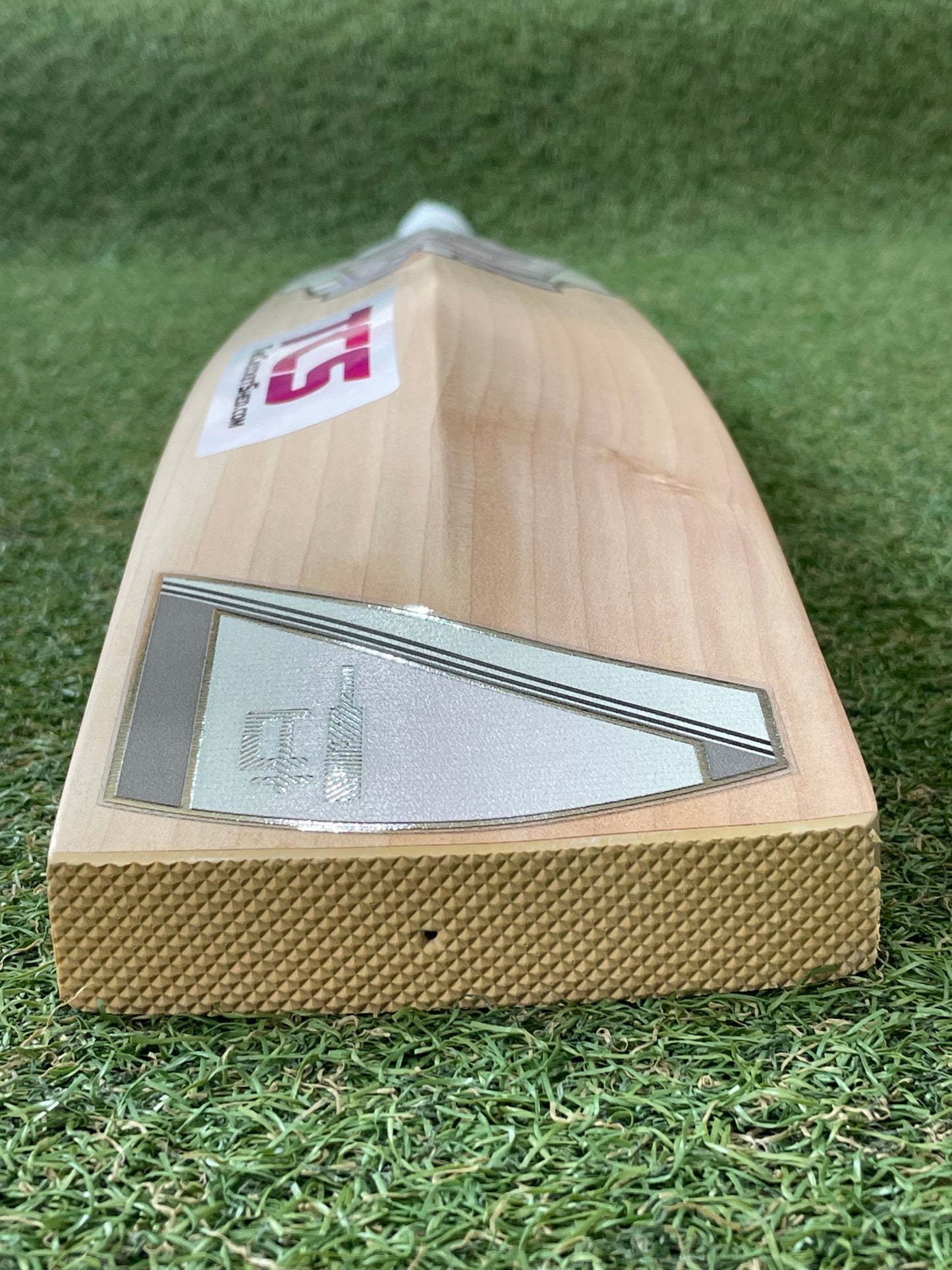 Cricket Station Bianca Players Cricket Bat (2lb 11oz)