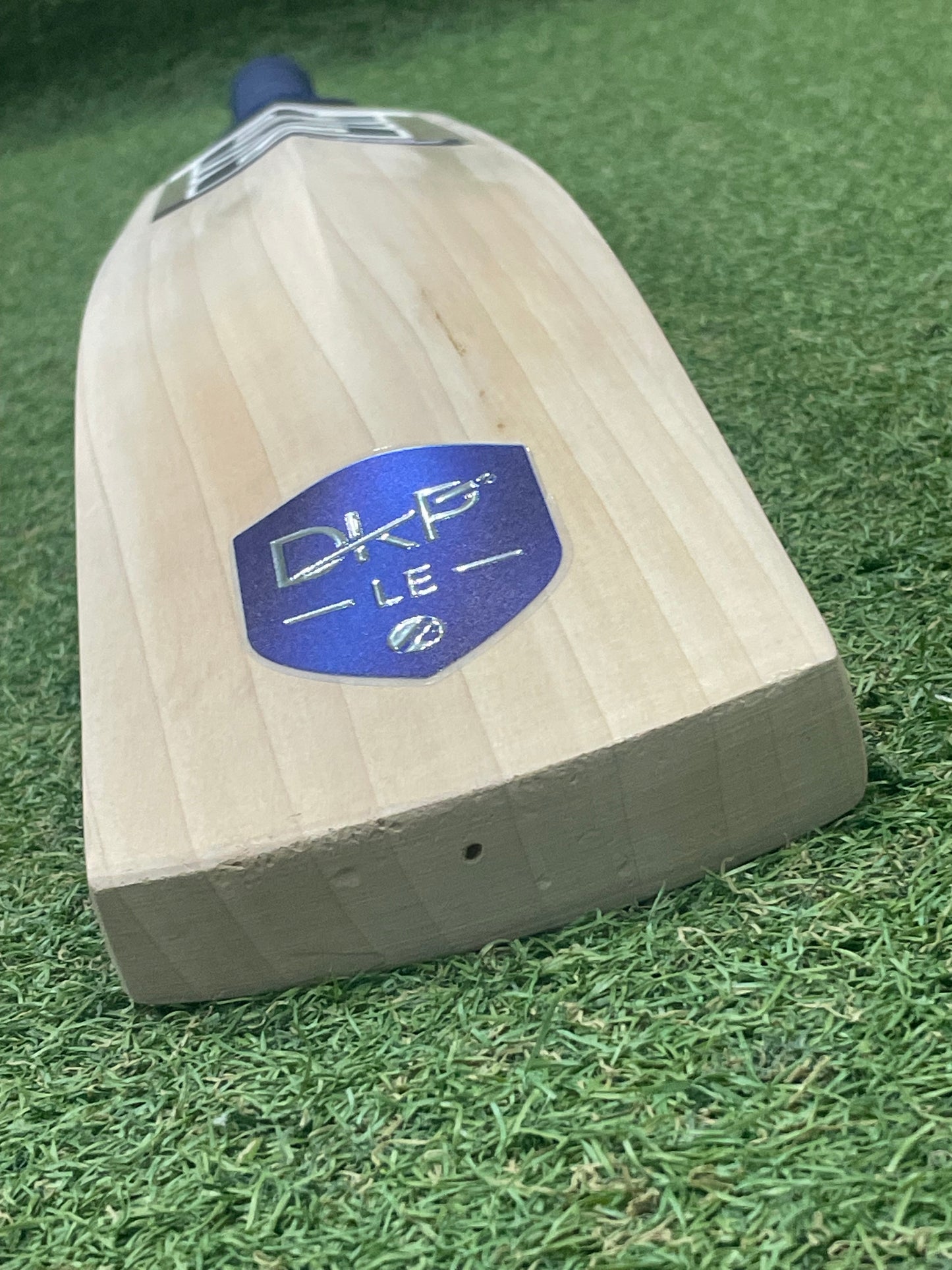 DKP Limited Edition Purple Cricket Bat (2lb 10oz)