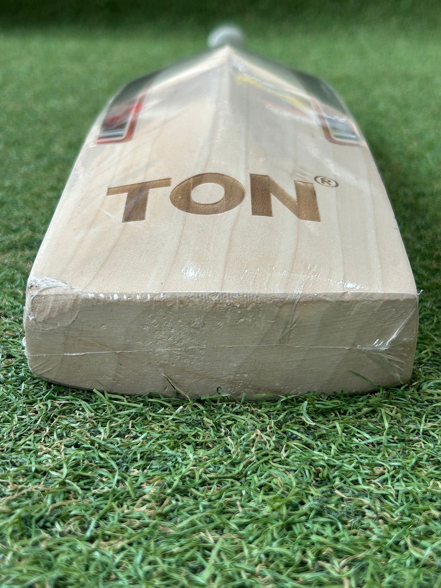 SS Ton Master 5000 Cricket Bat (2lb 8oz)
