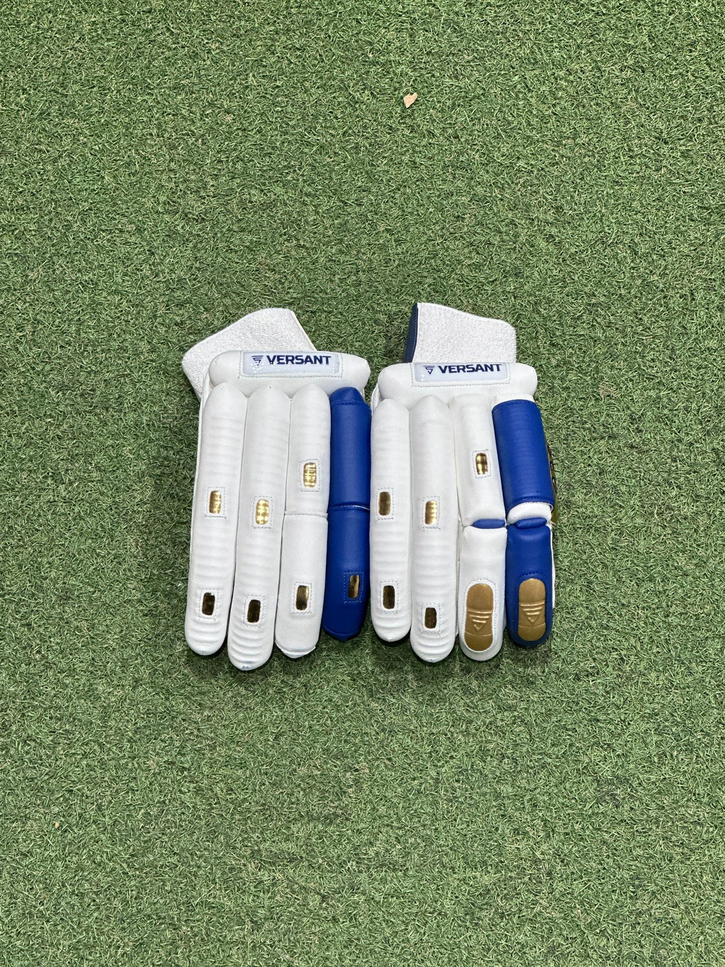 Versant Showman Glory Special Edition Batting Gloves