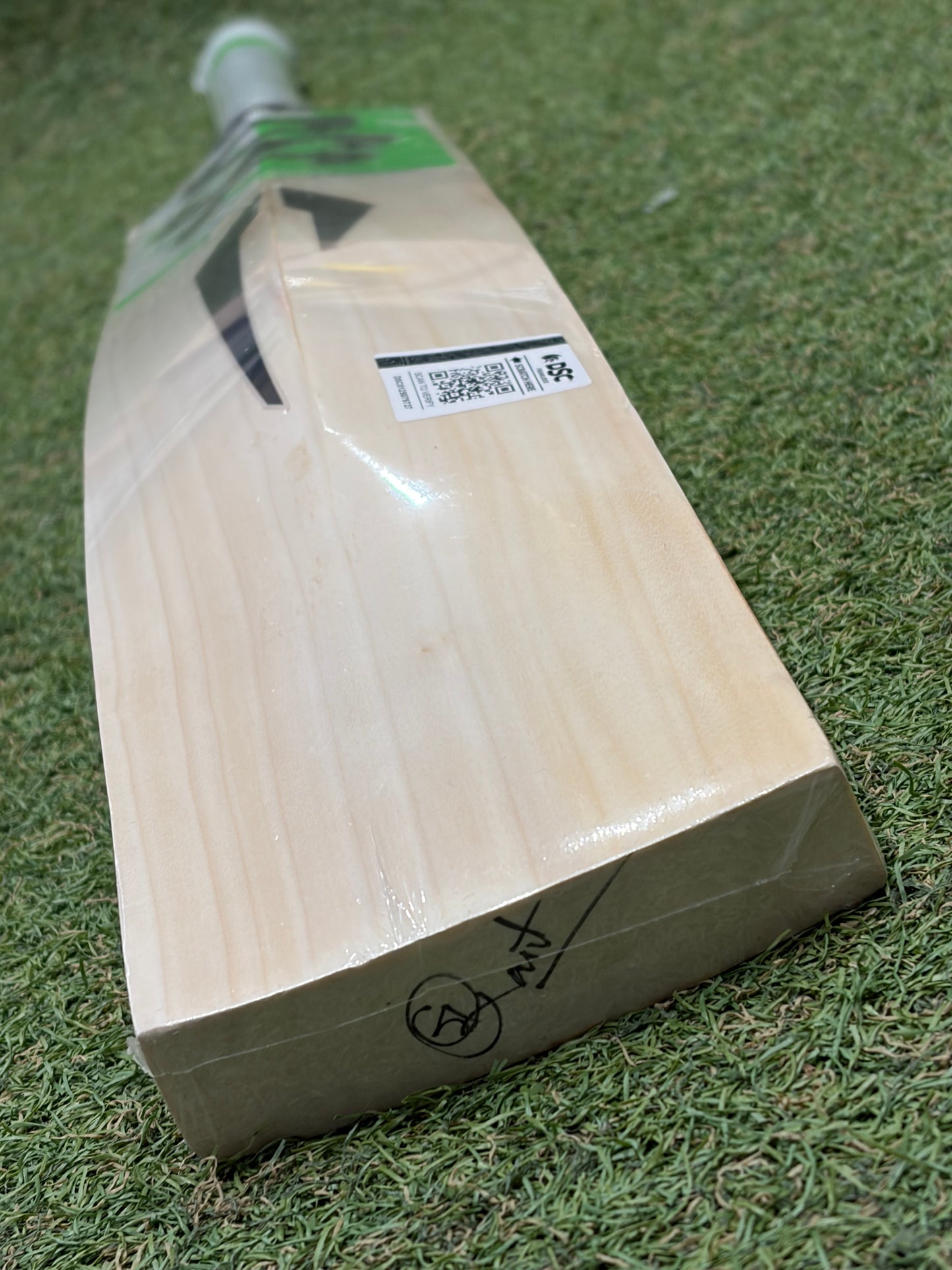 DSC Split 400 Cricket Bat (2lb 8oz)