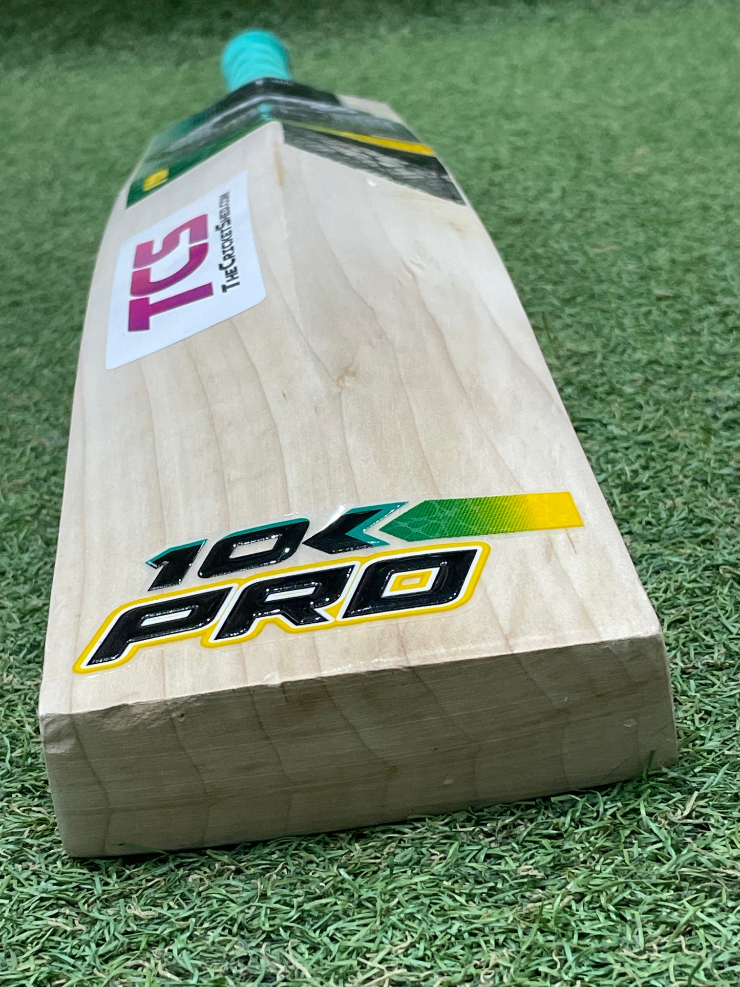 CA Pro 10000 Cricket Bat (2lb 9oz)