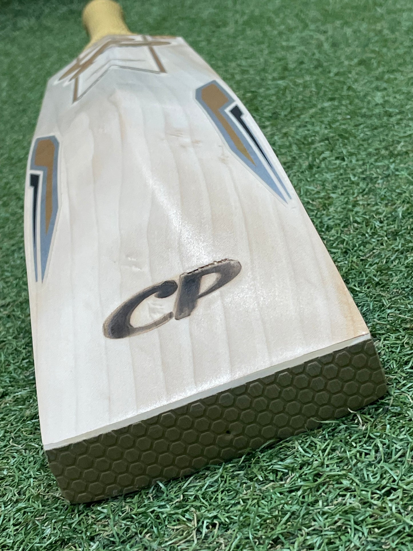 CP Legacy Cricket Bat (2lb 10oz)