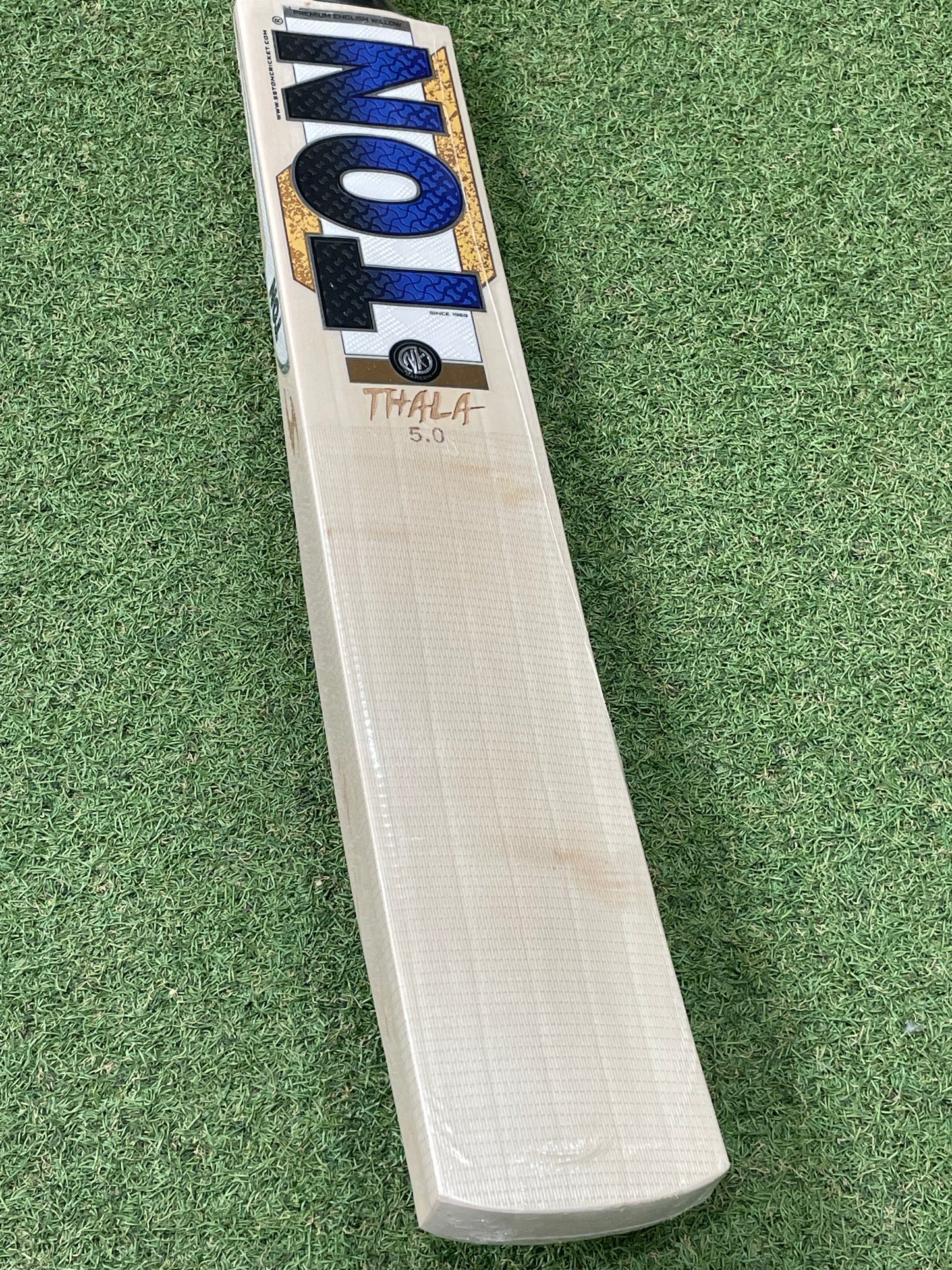 Ton Thala 5.0 Cricket Bat (2lb 8oz)