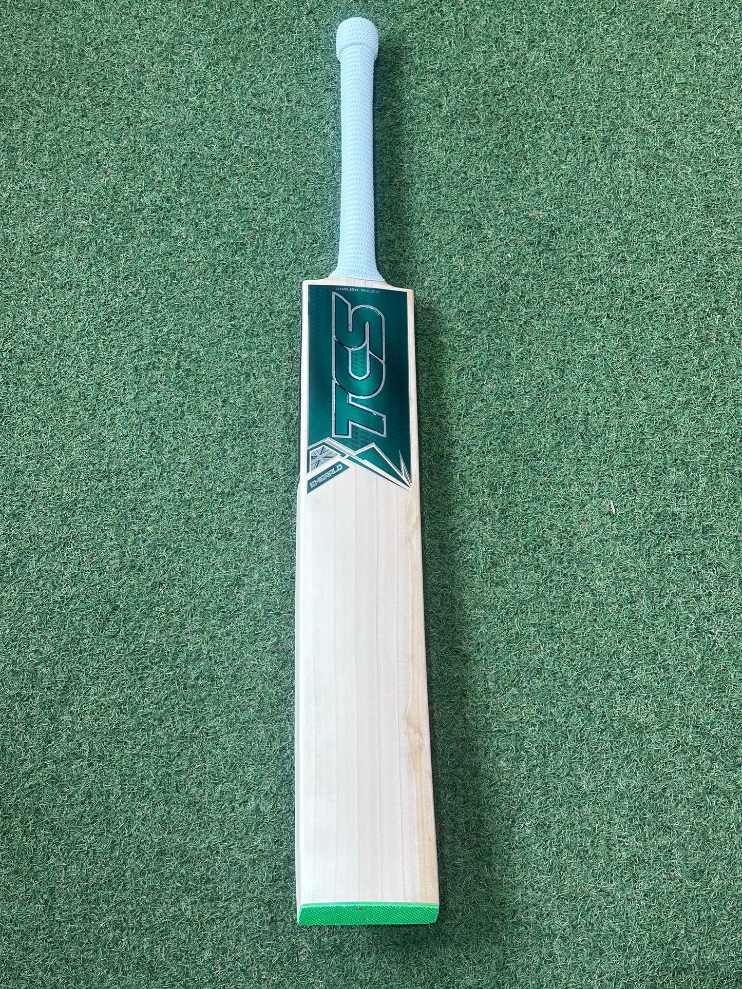 TCS Emerald Cricket Bat (2lb 11oz)