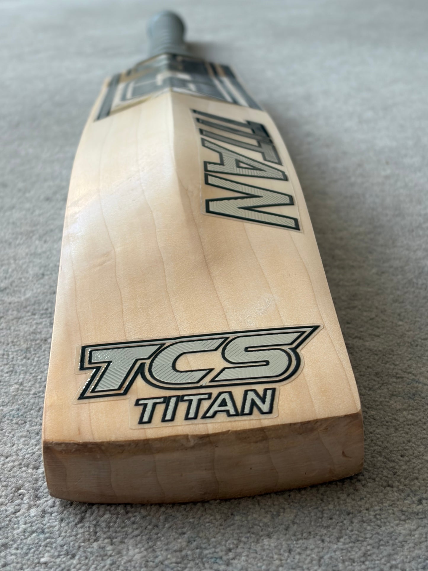 TCS Titan Cricket Bat (2lb 8oz)