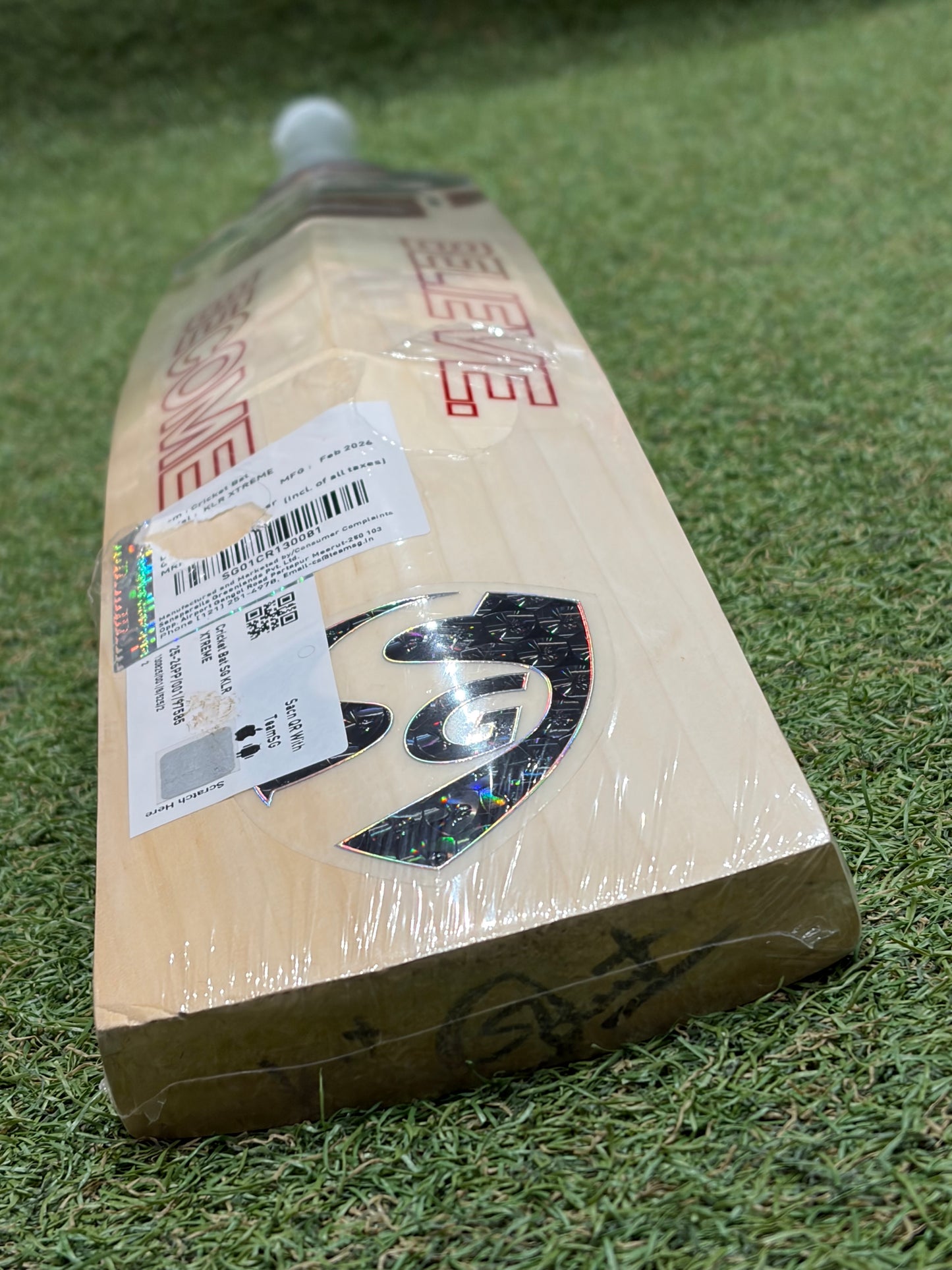 SG KLR Xtreme Cricket Bat (2lb 7oz)