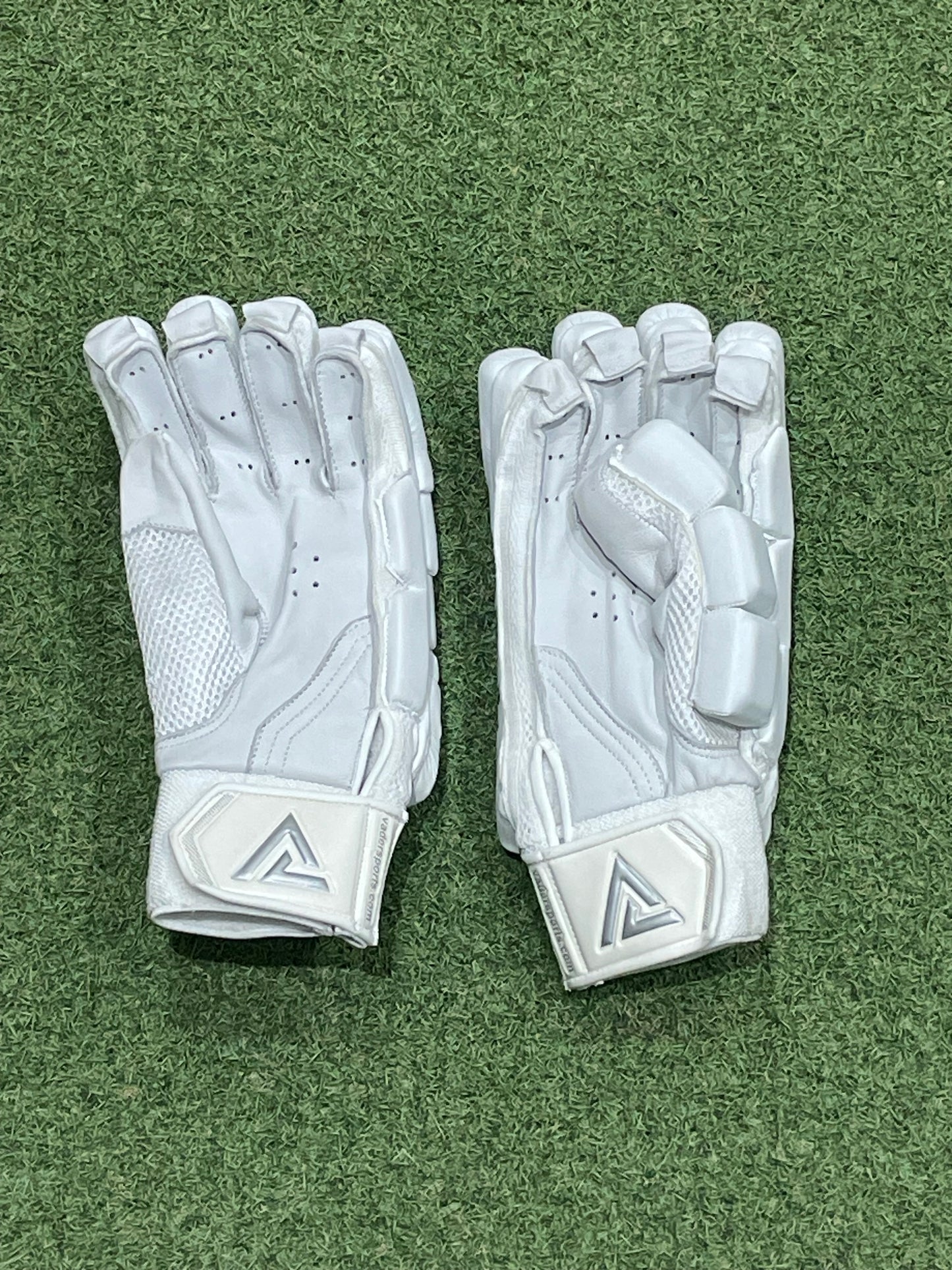 Vader Sports Players Batting Gloves